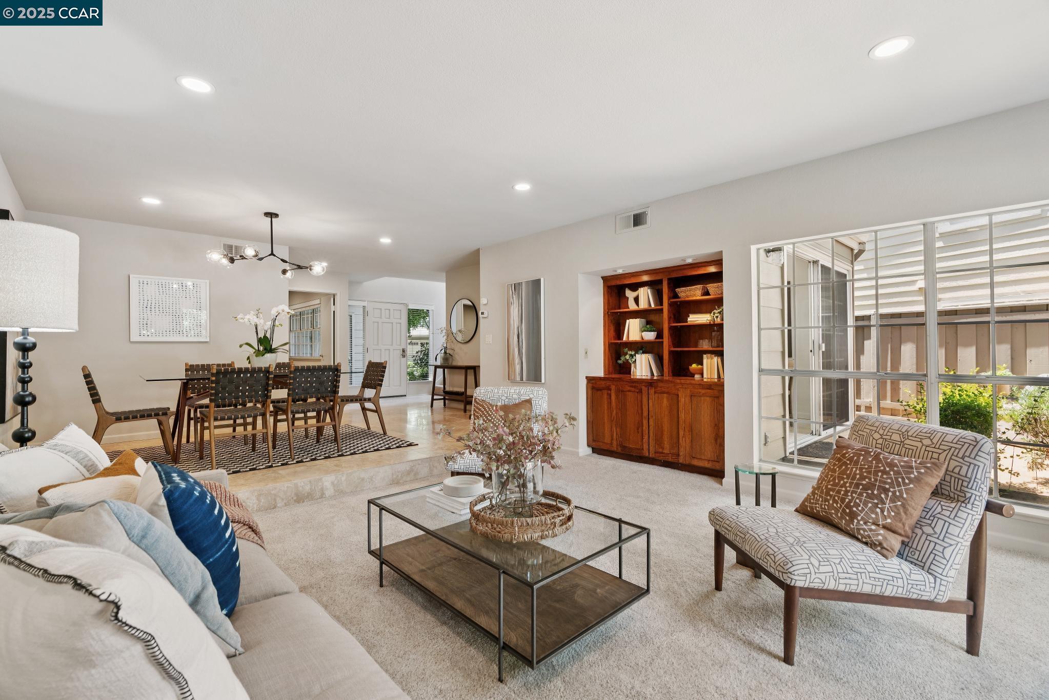 1843 Stratton Circle