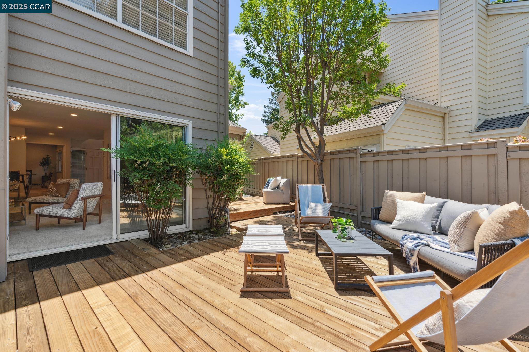 1843 Stratton Circle