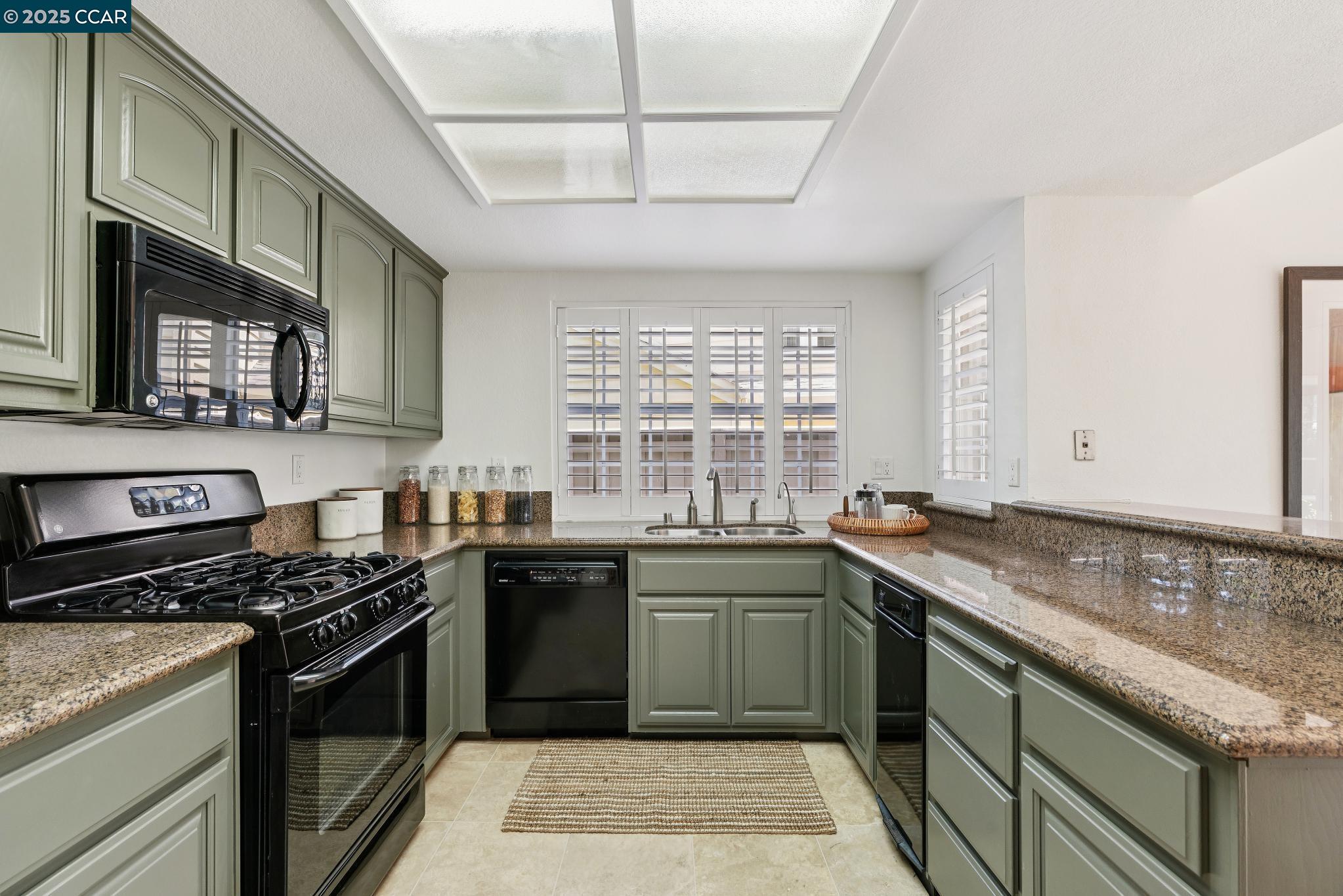 1843 Stratton Circle