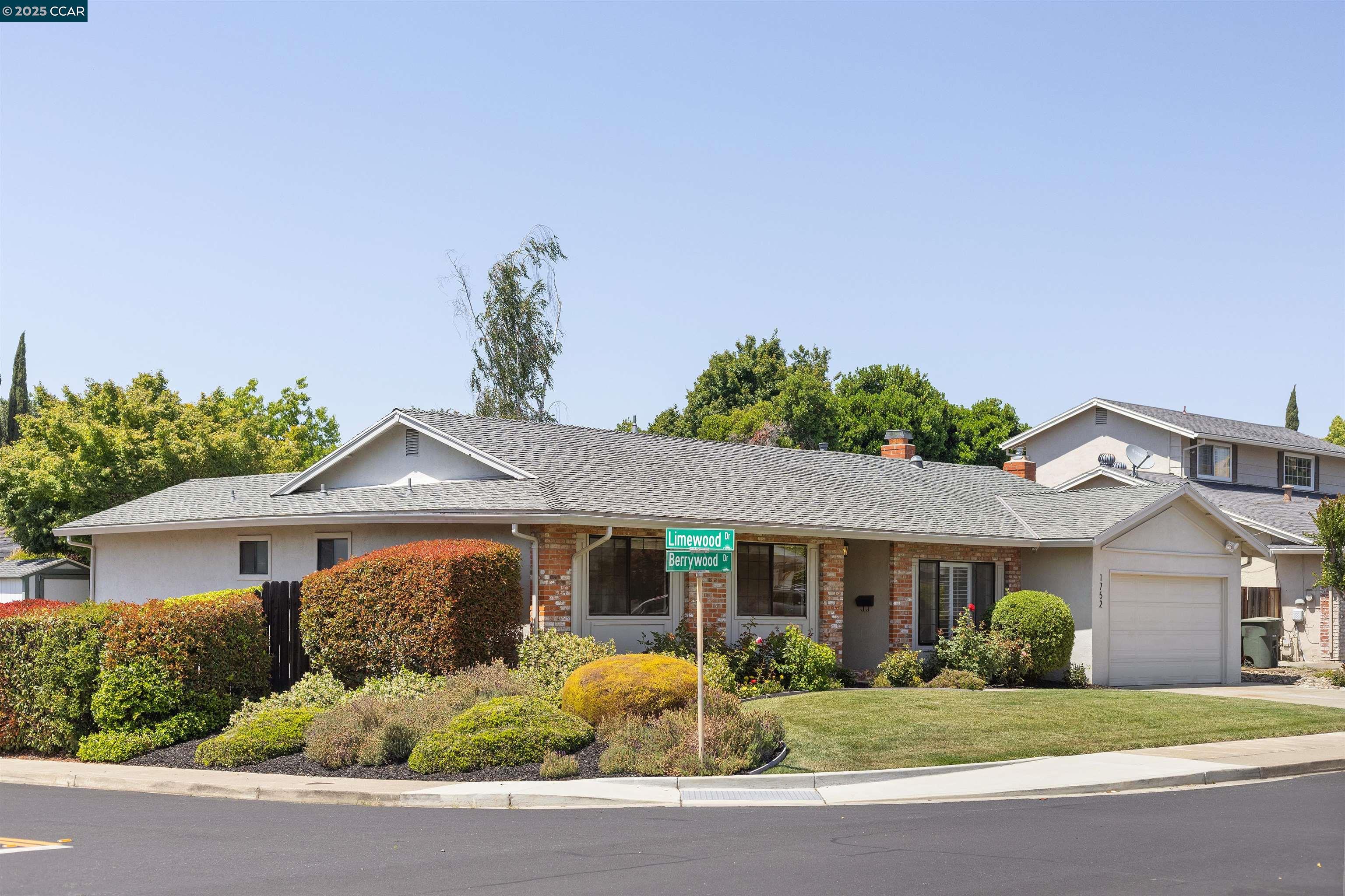 1752 Berrywood Ct