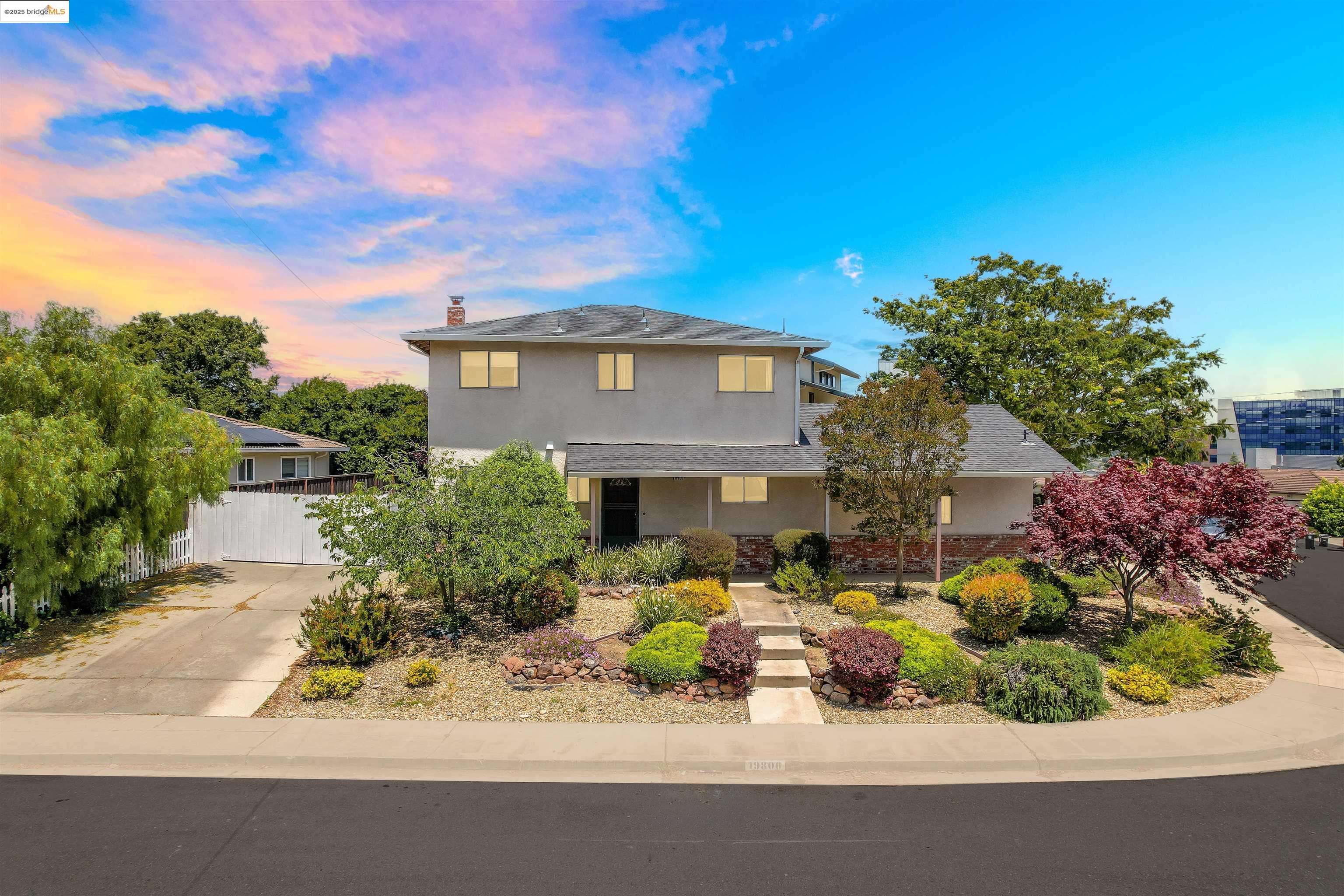 19800 Carnation Ln