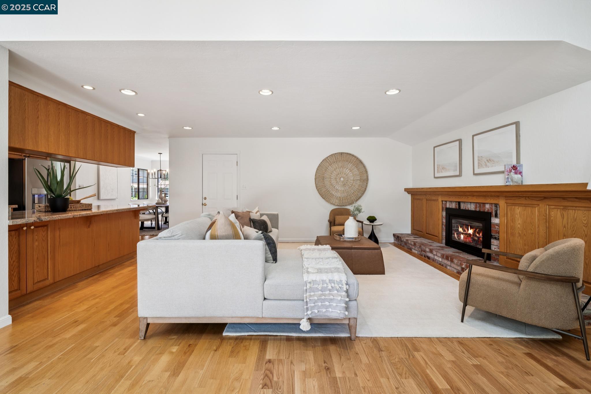 728 San Bruno Ct