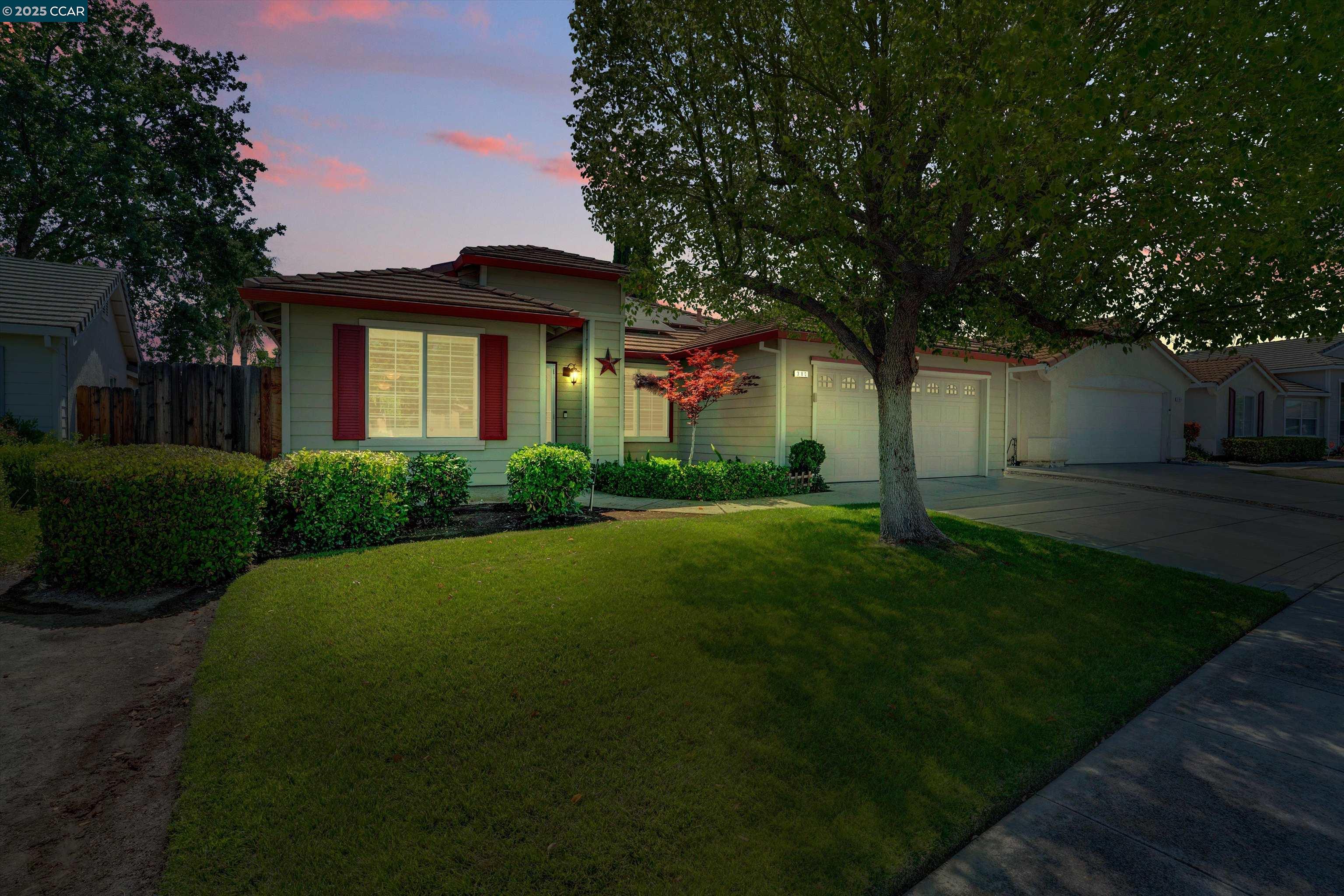 380 Claremont Dr