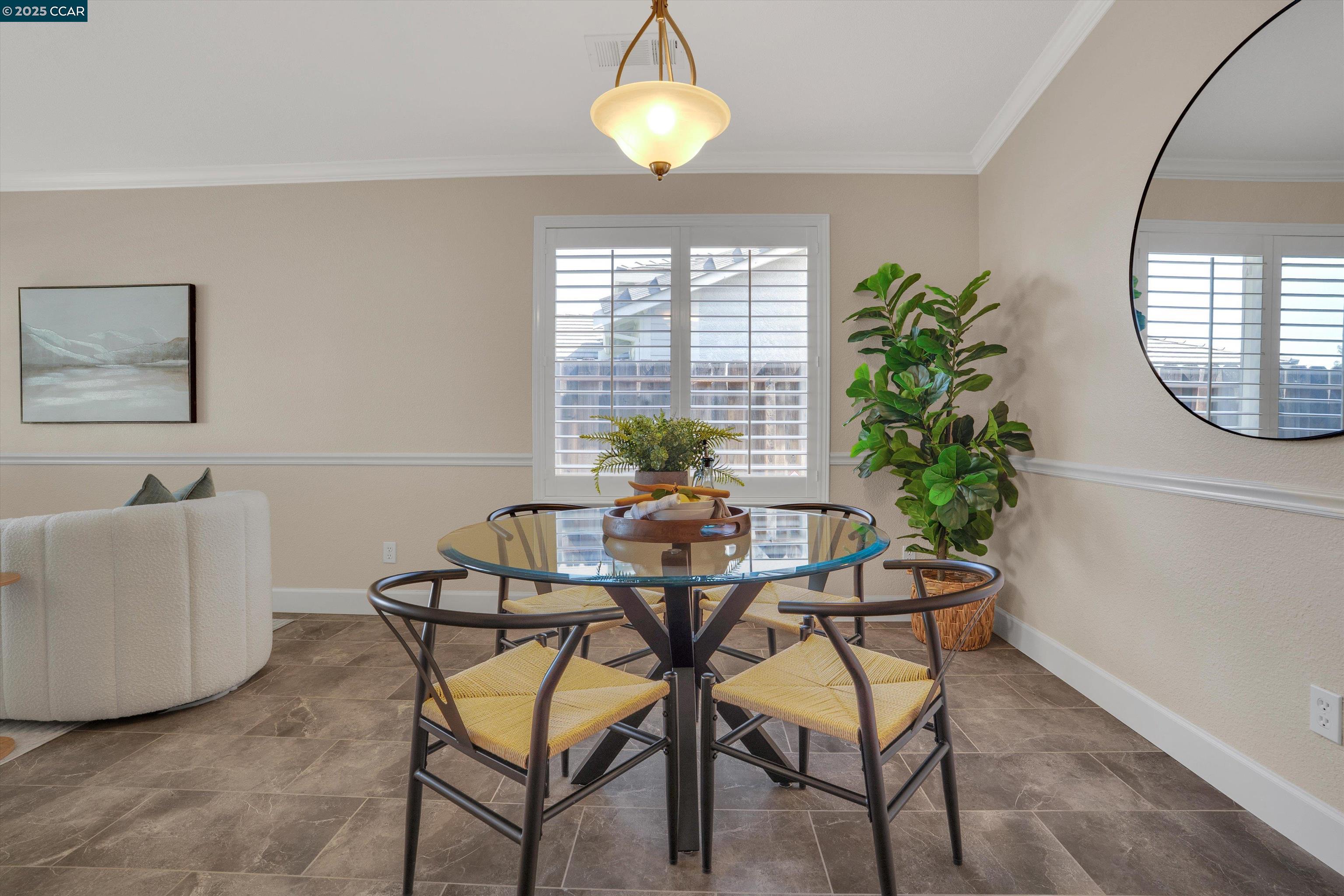 380 Claremont Dr