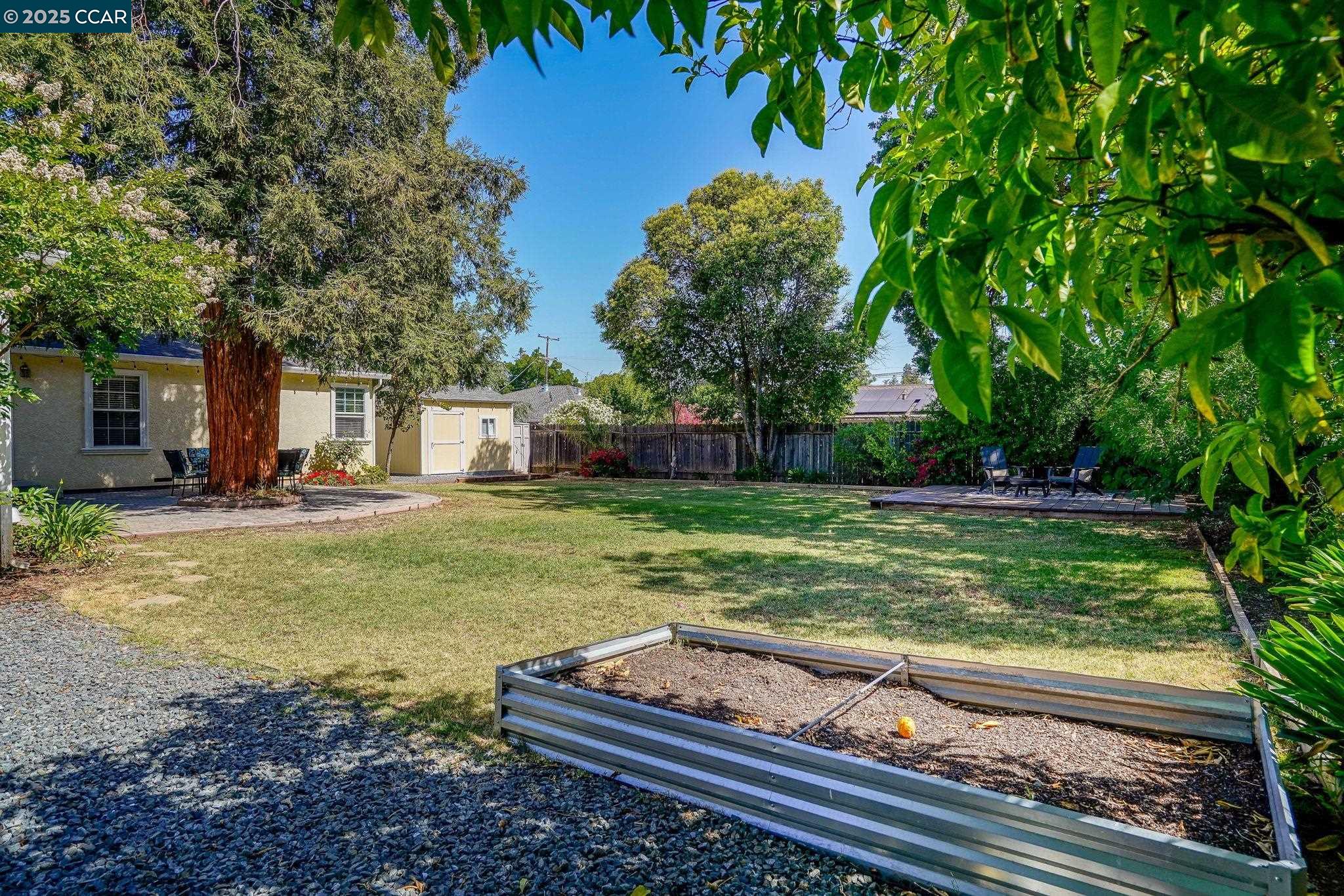 5071 Kenmore Dr
