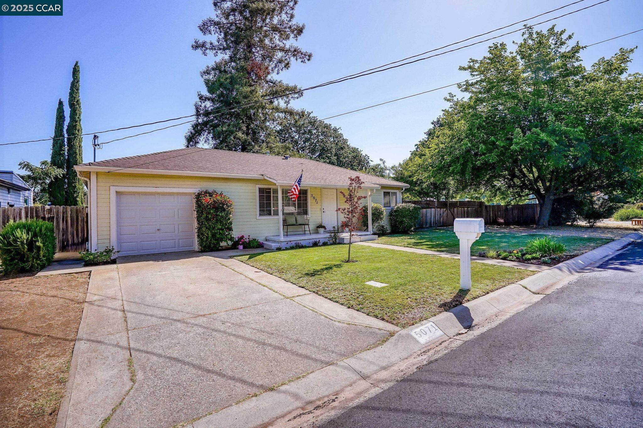 5071 Kenmore Dr