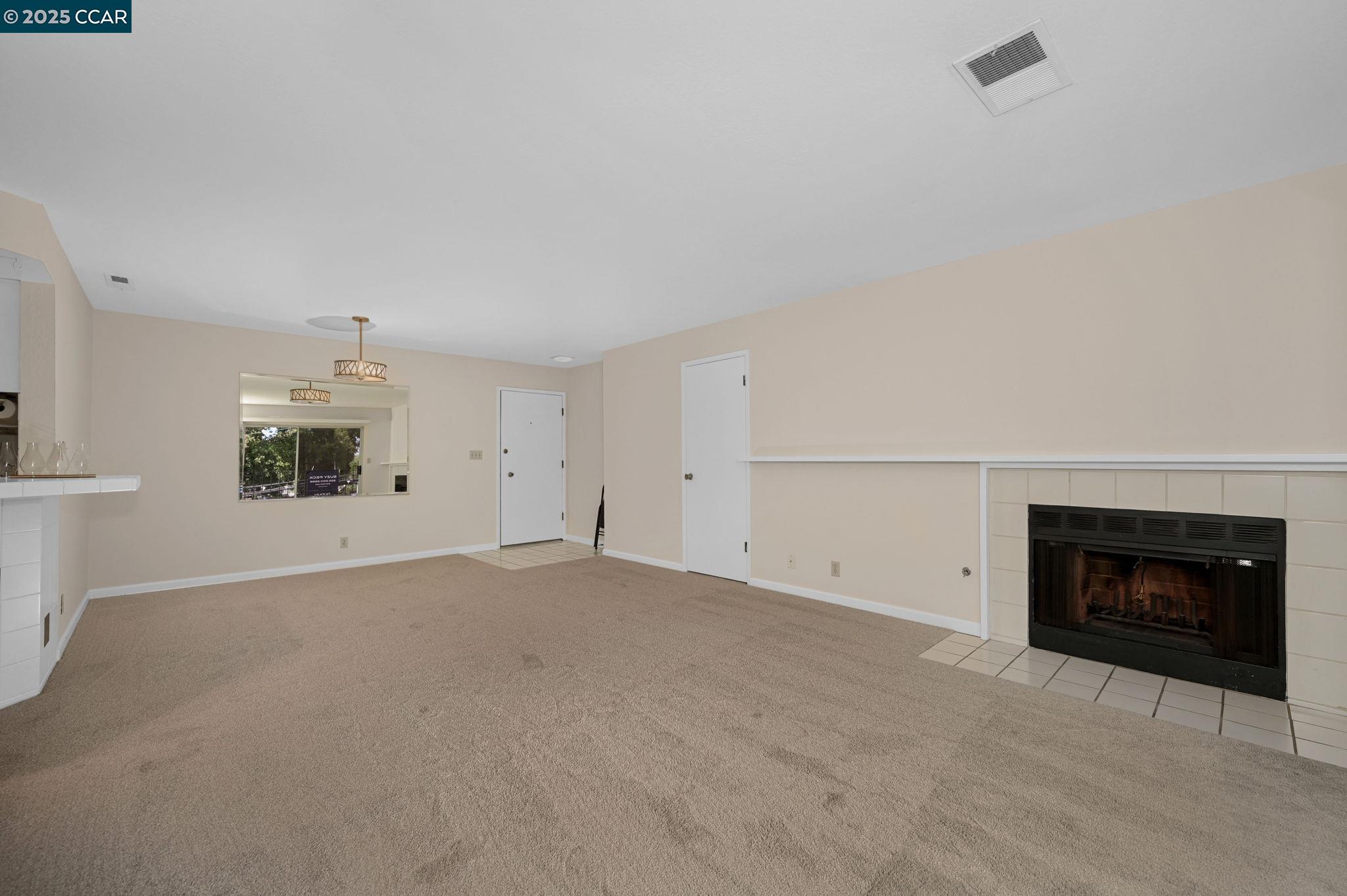 1089 Wesley Ct # 7
