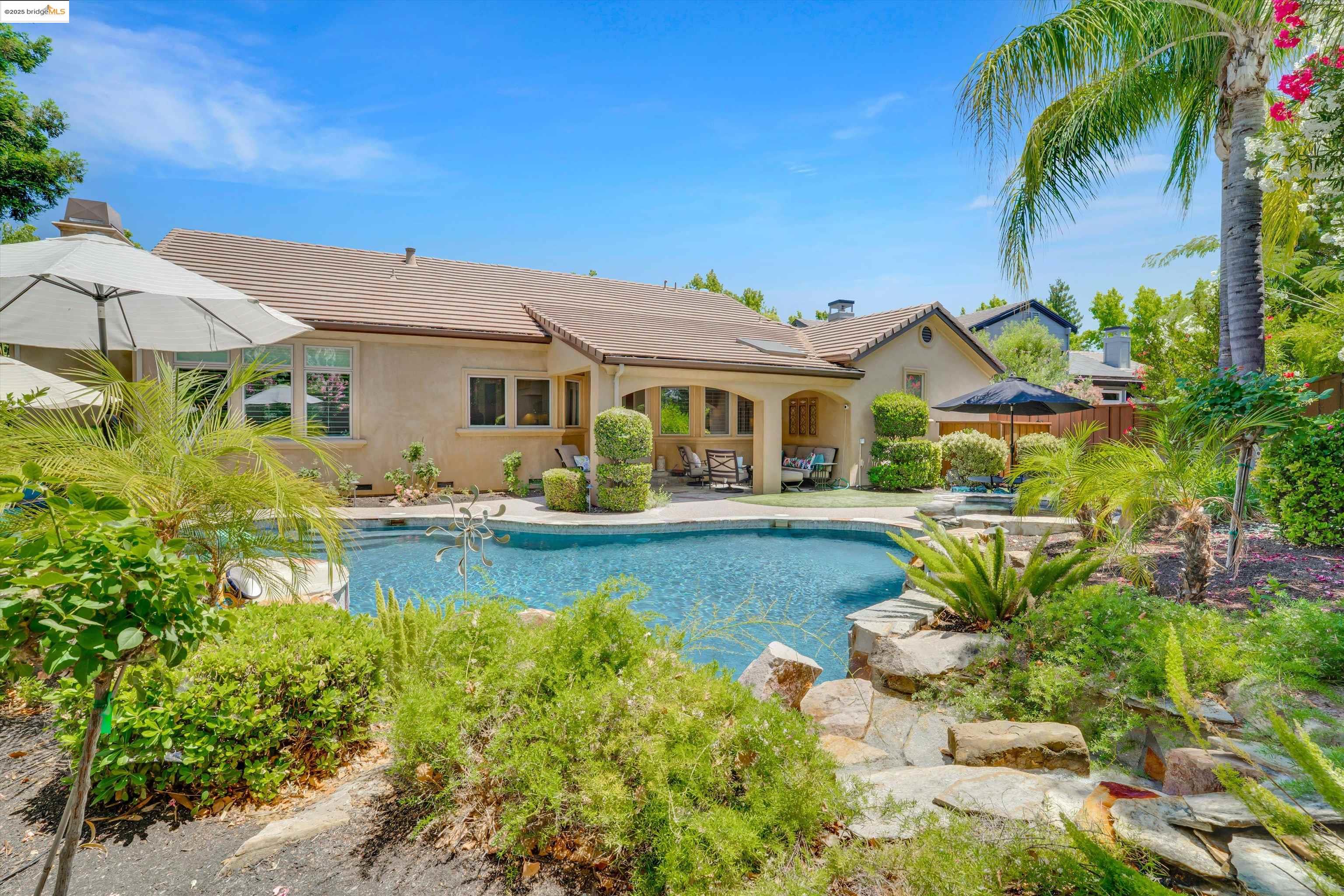 665 Garland Way
