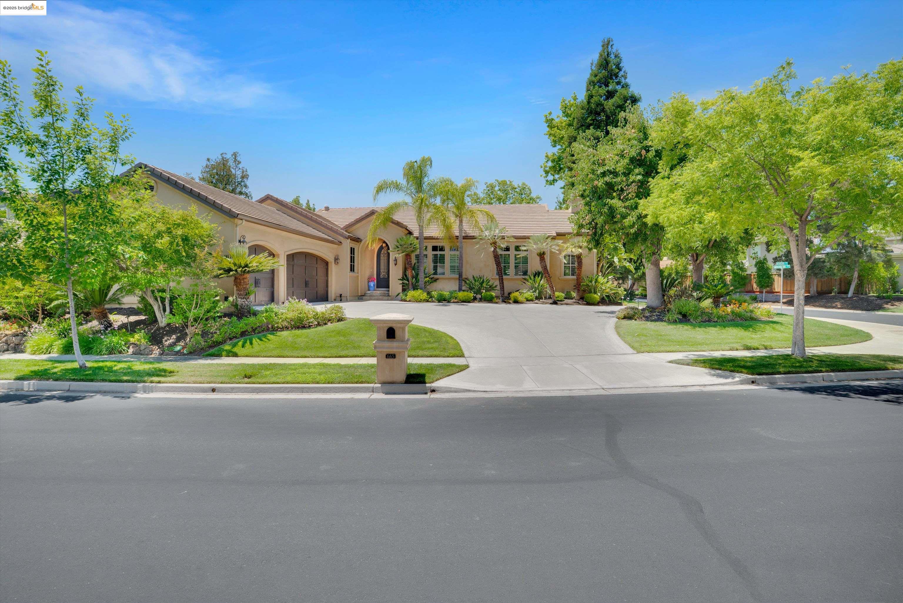 665 Garland Way