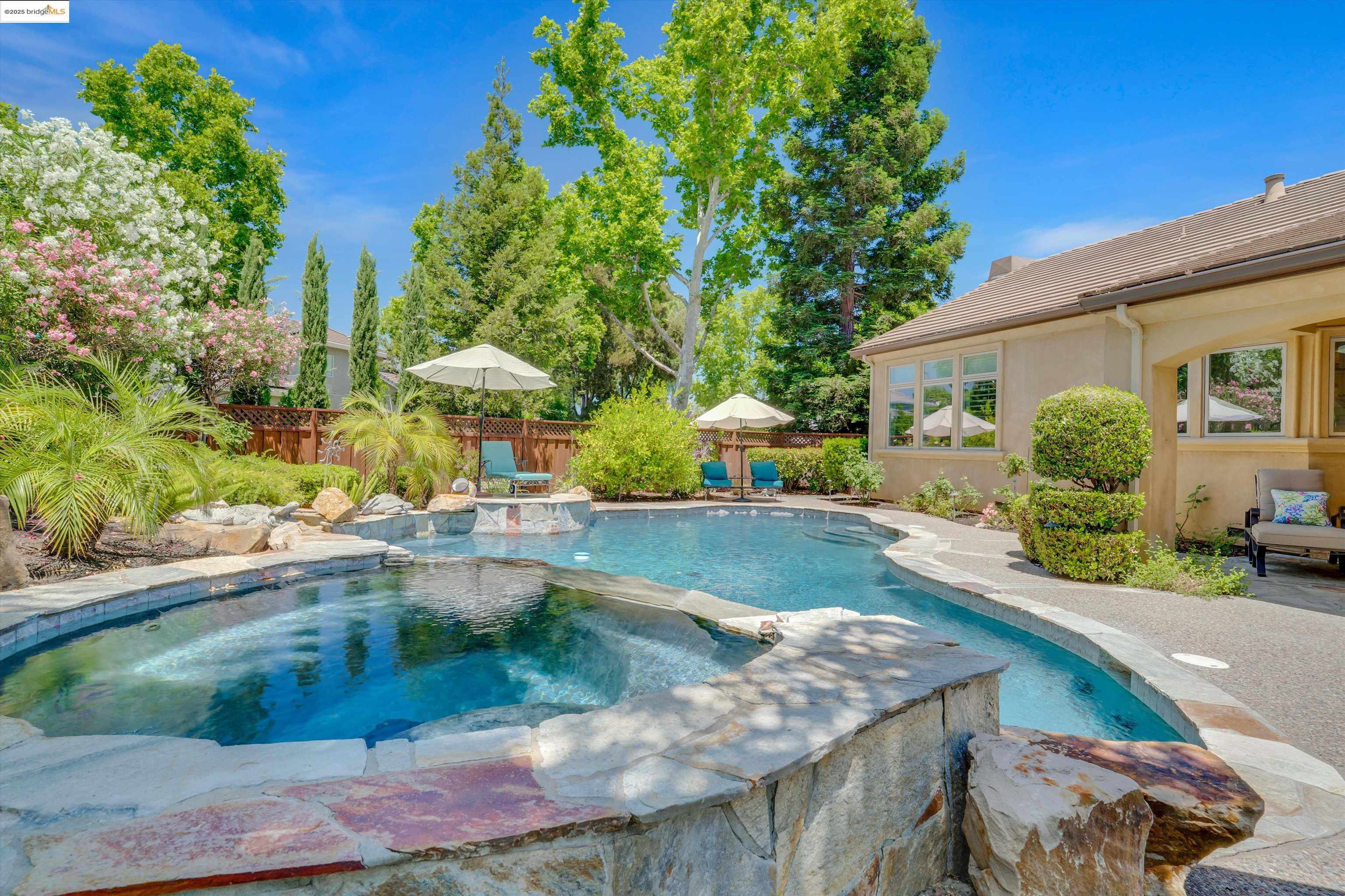 665 Garland Way