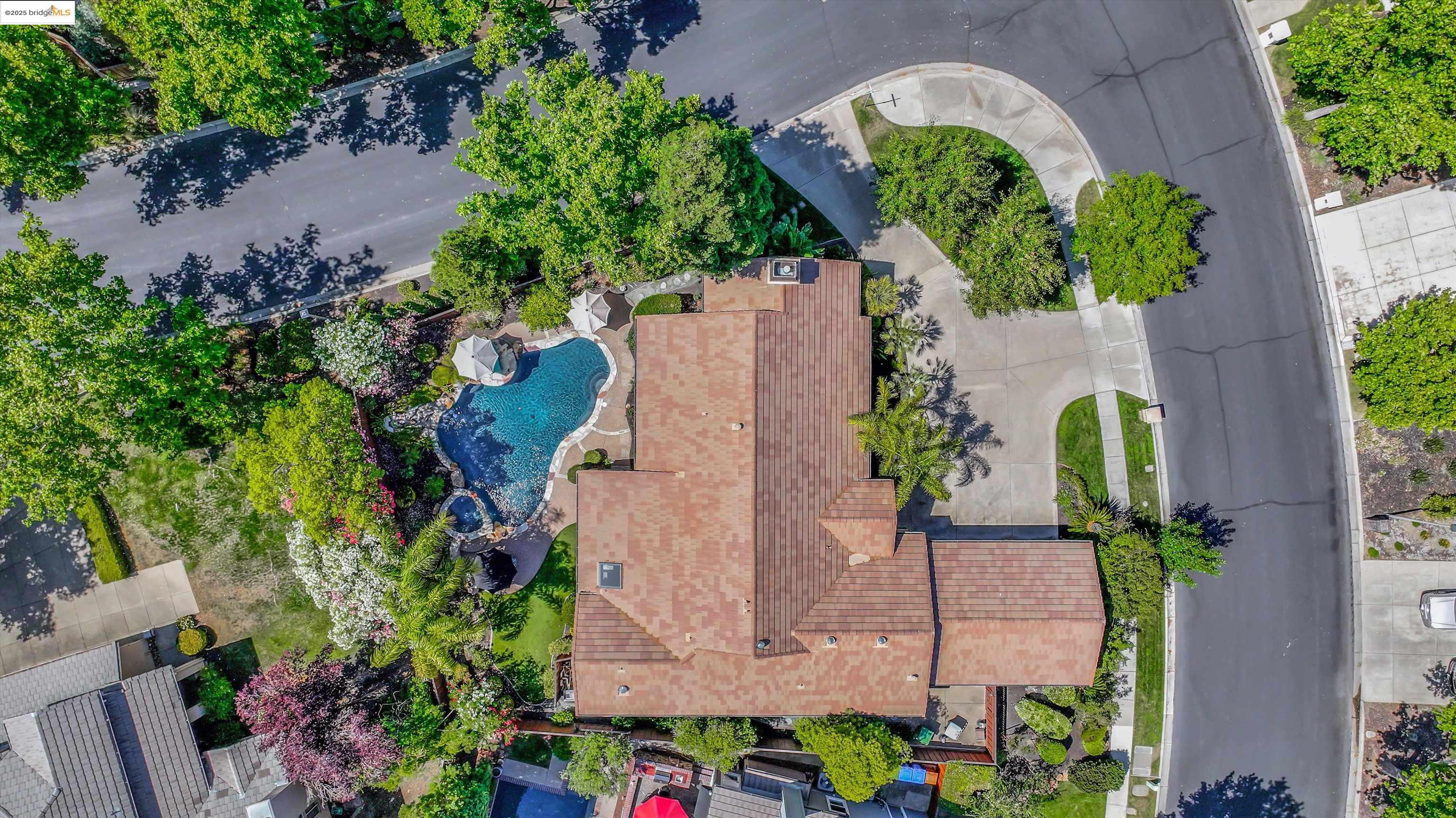 665 Garland Way