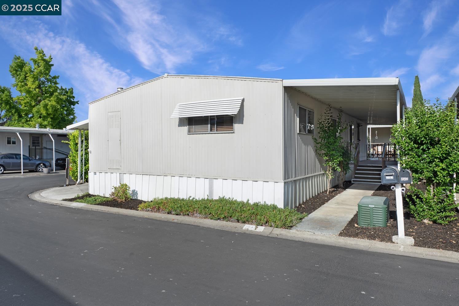 2161 Dalis Drive # 107