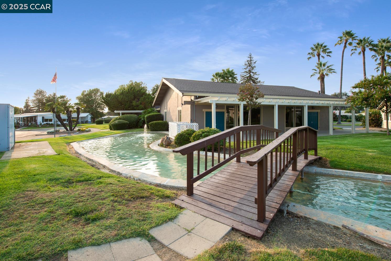 2161 Dalis Drive # 107