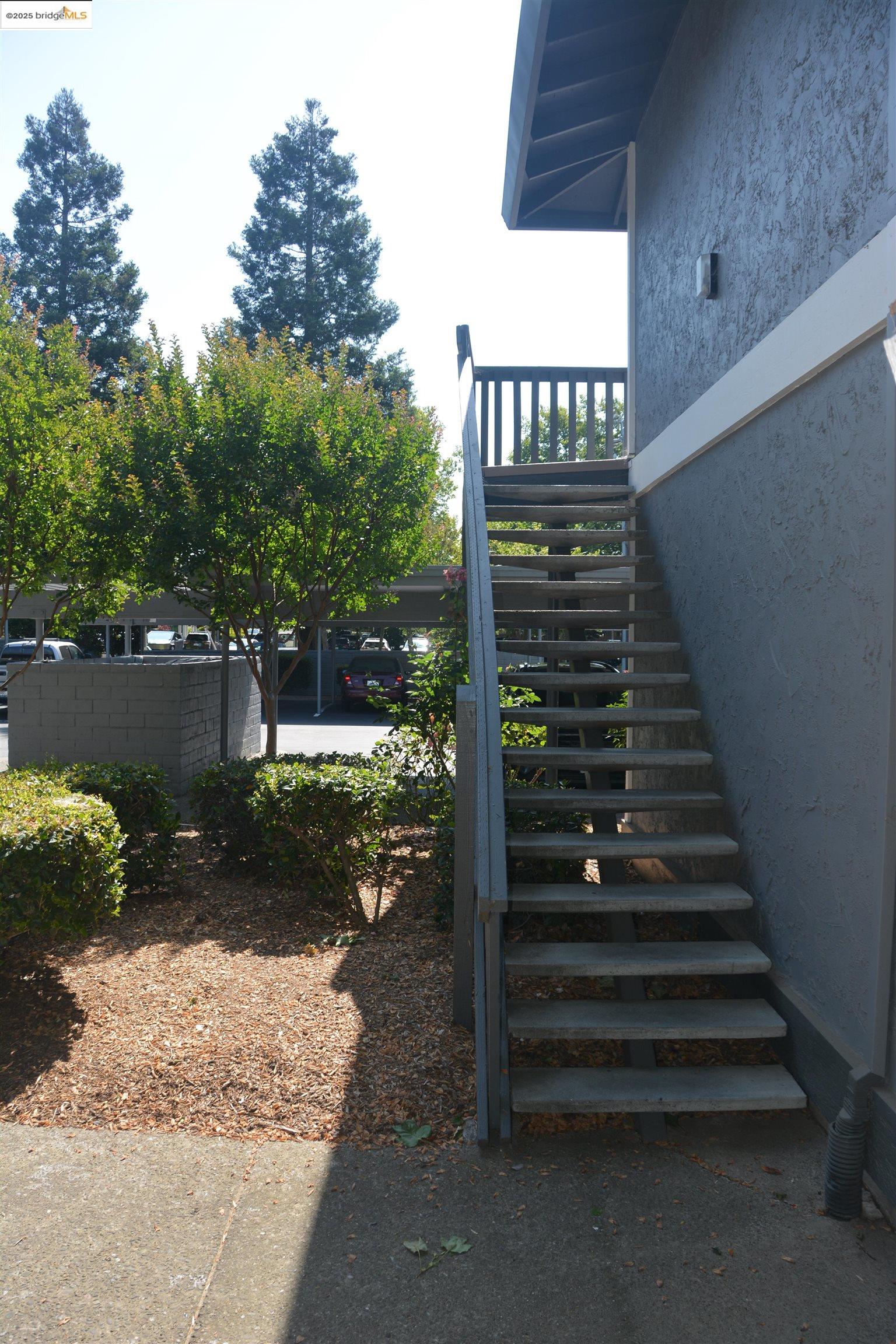 37 Monte Cresta Ave