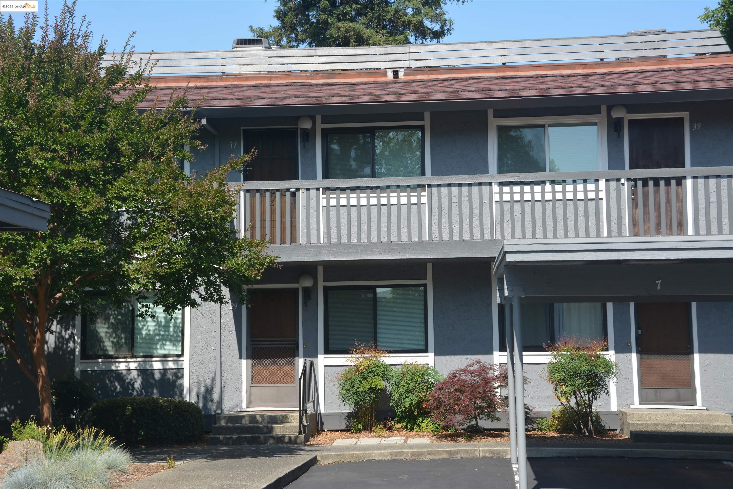 37 Monte Cresta Ave