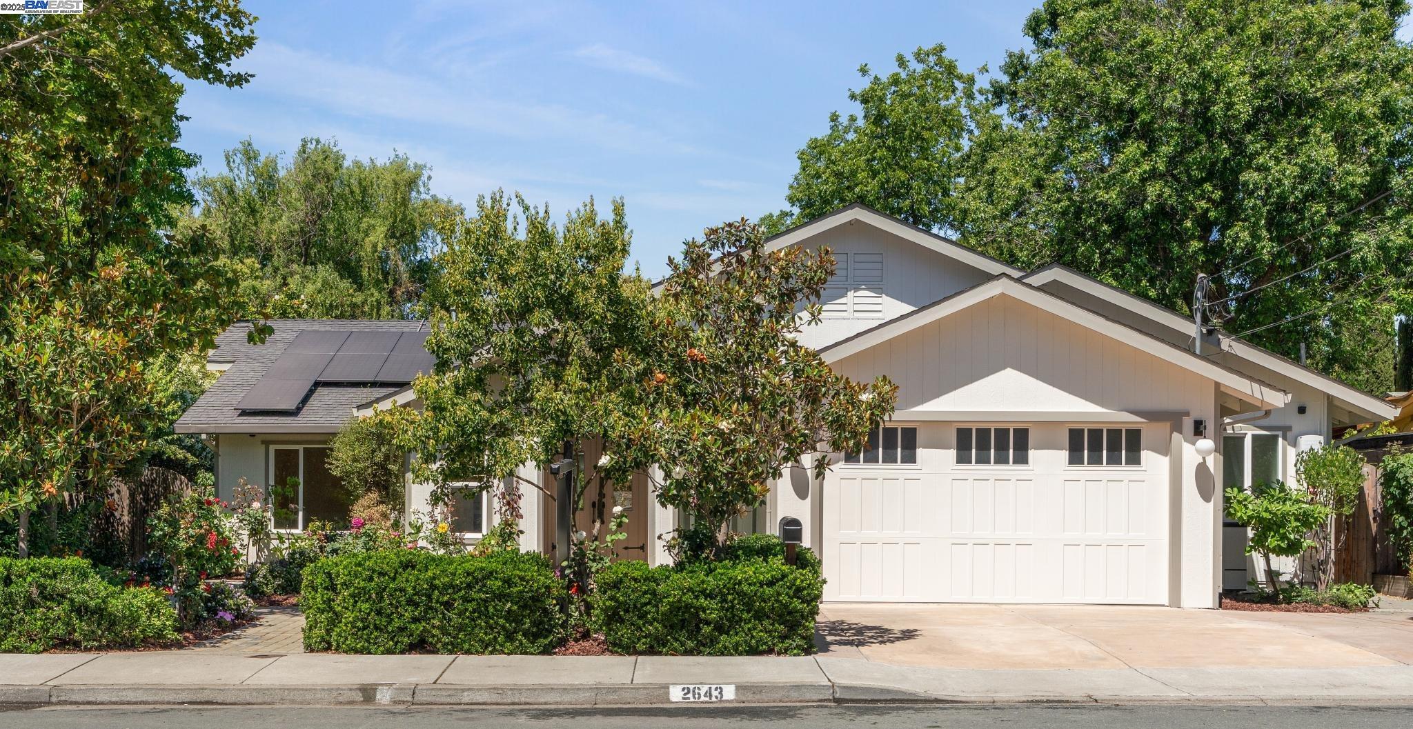 2643 Buena Vista Ave