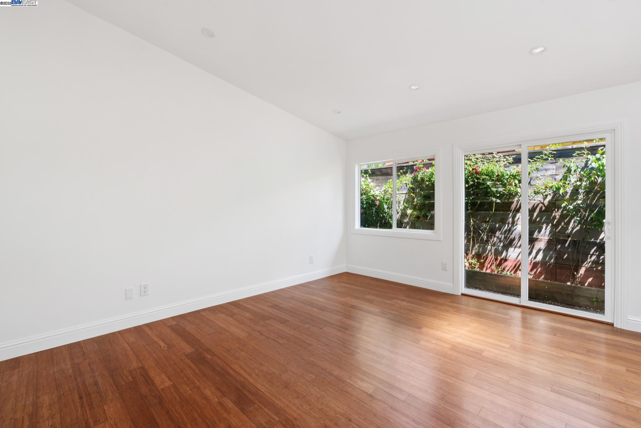 2643 Buena Vista Ave