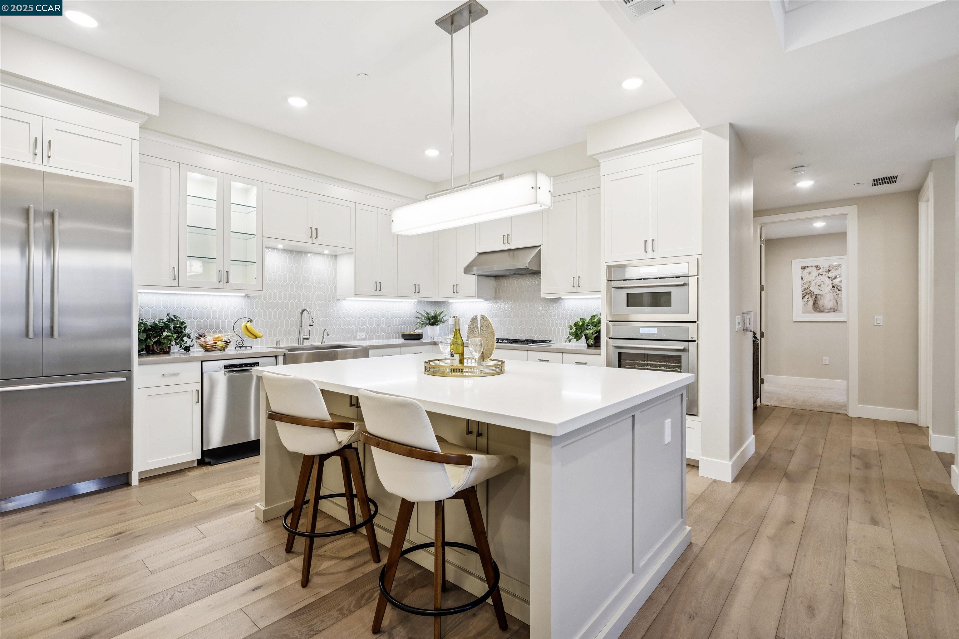 20 Woodbury Highlands Court # 12