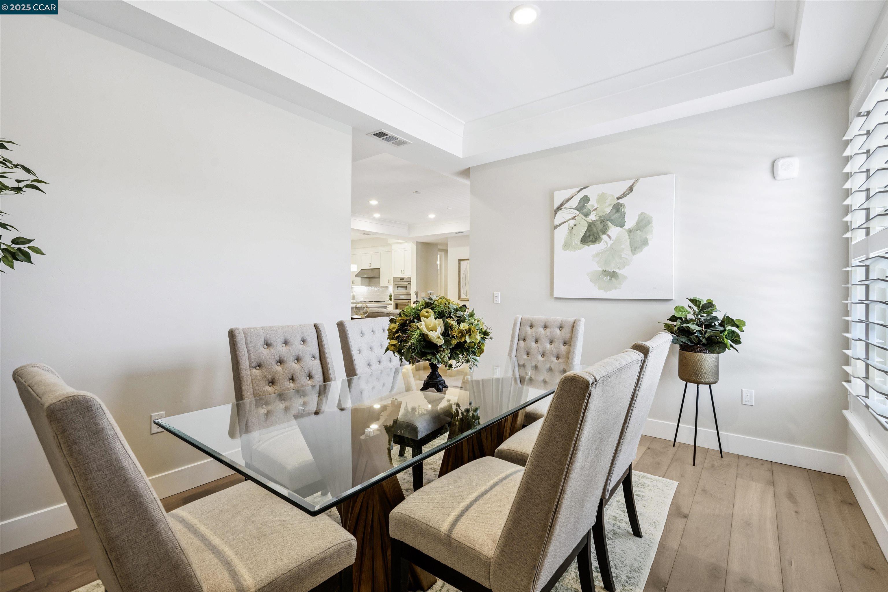 20 Woodbury Highlands Court # 12