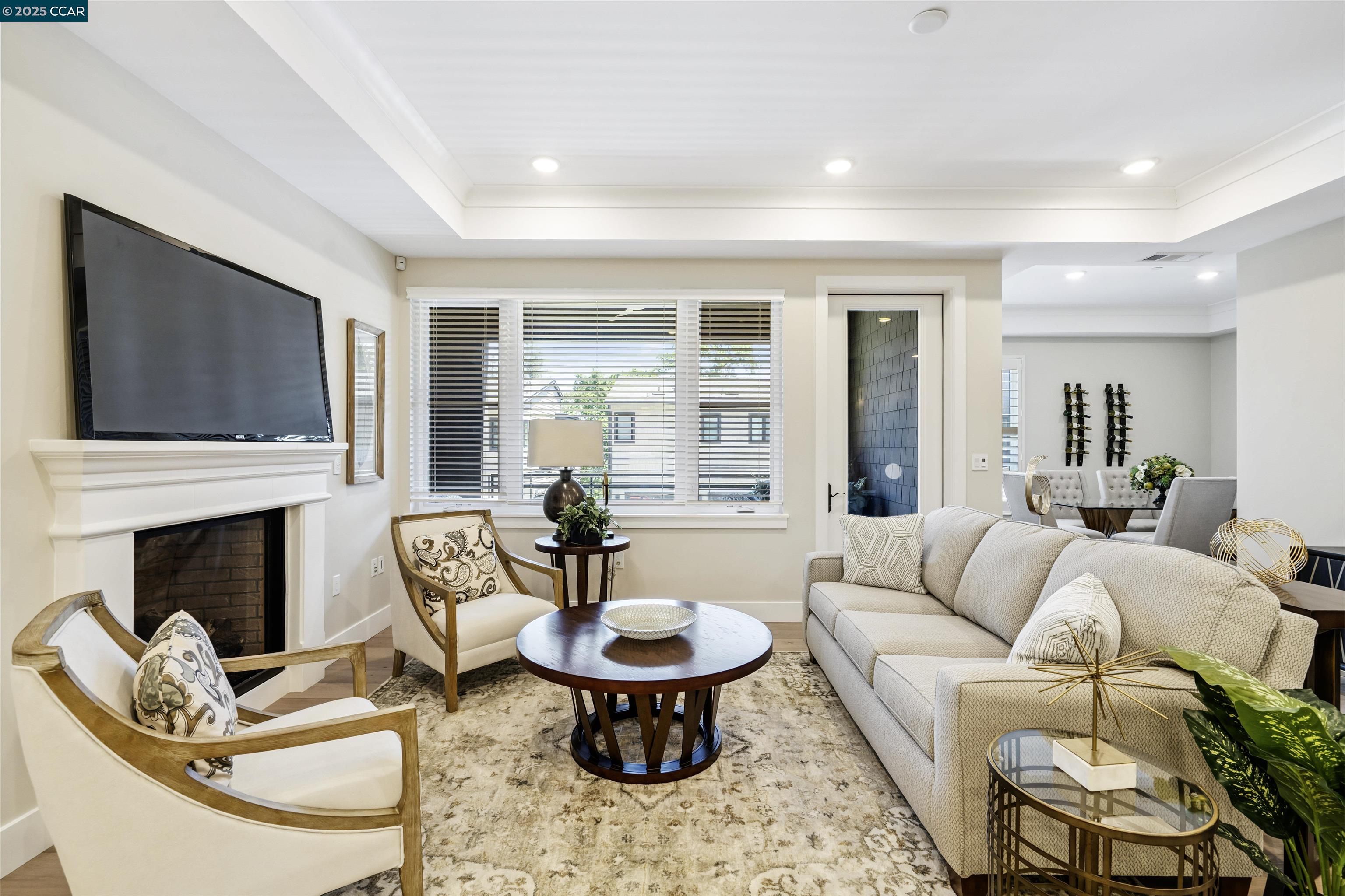 20 Woodbury Highlands Court # 12