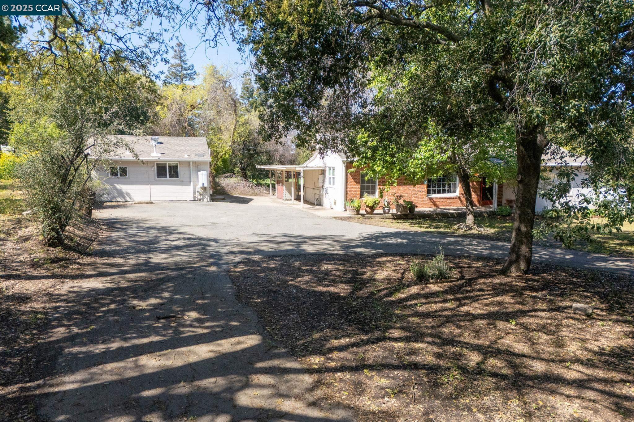 1561 Farm Bureau Rd