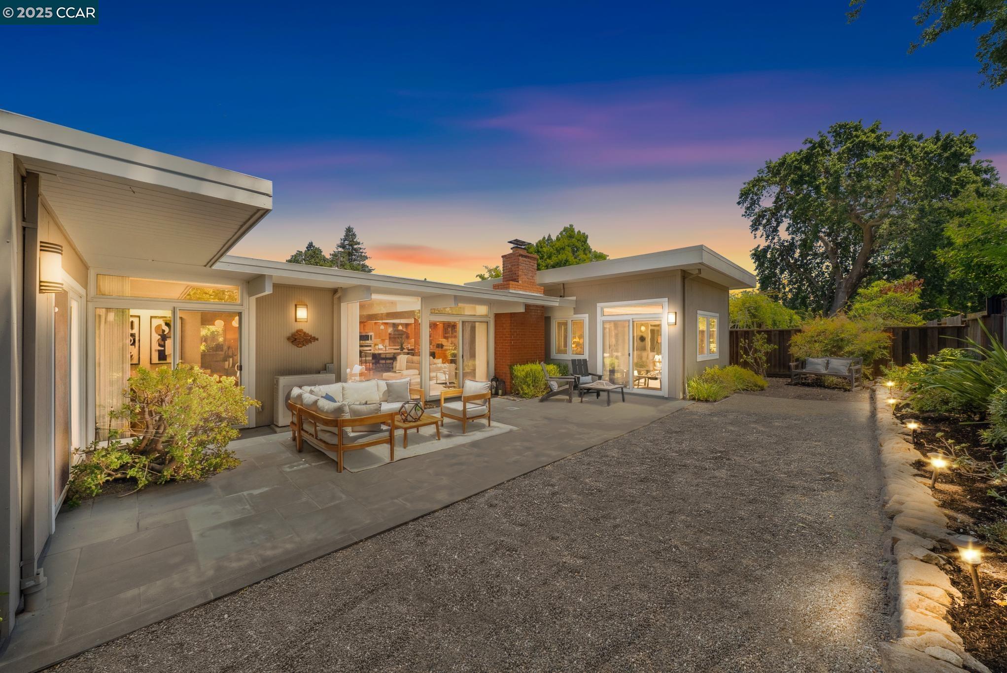 2665 San Benito Dr