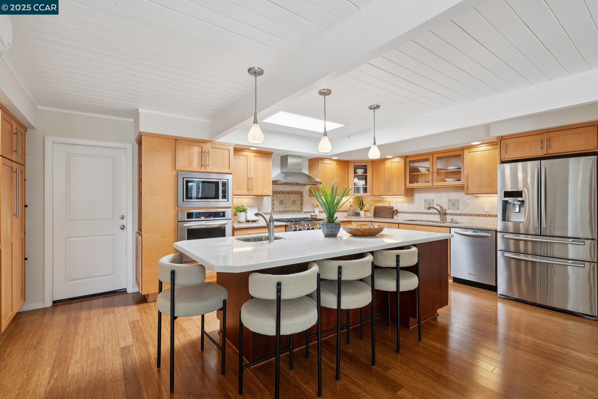2665 San Benito Dr