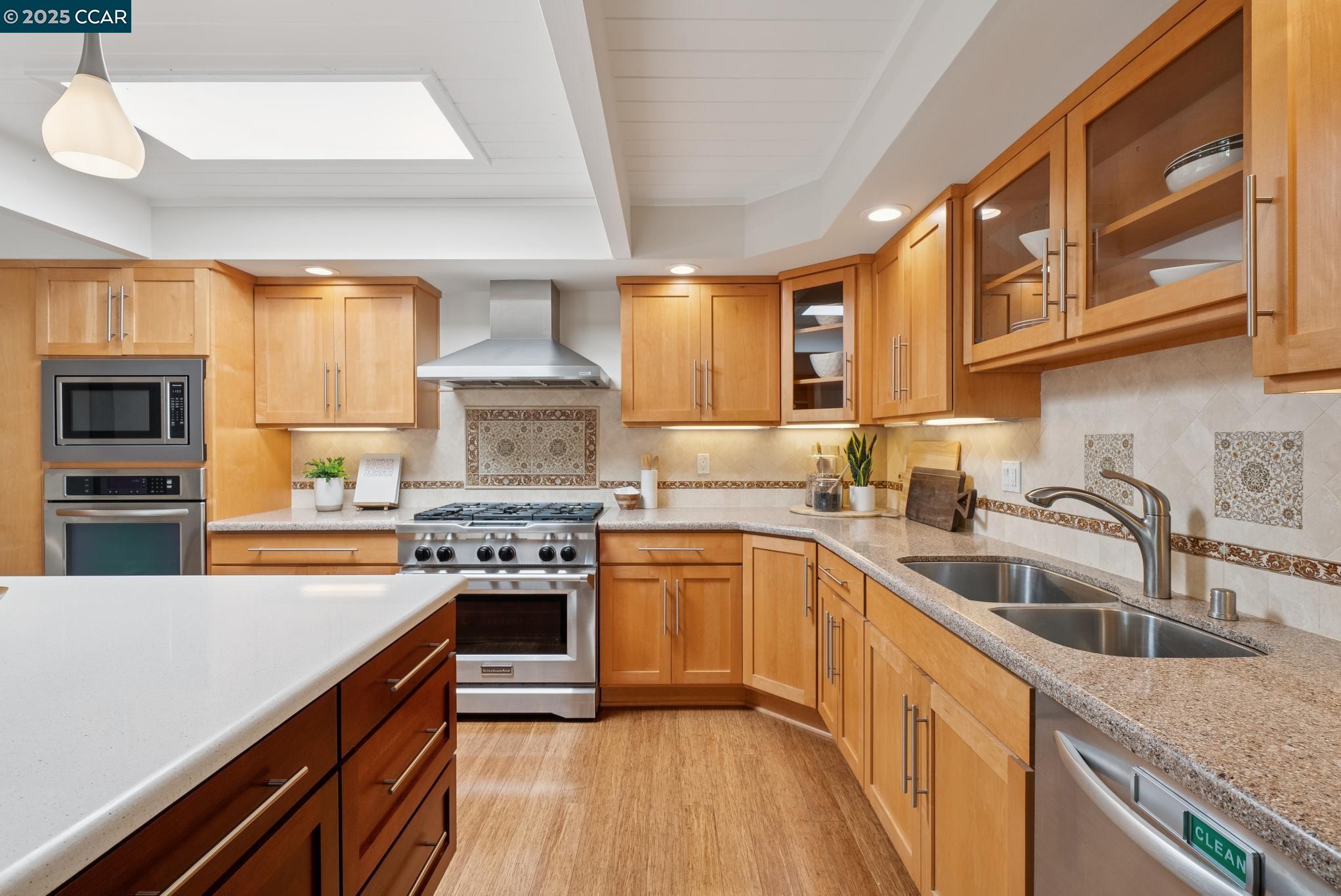 2665 San Benito Dr