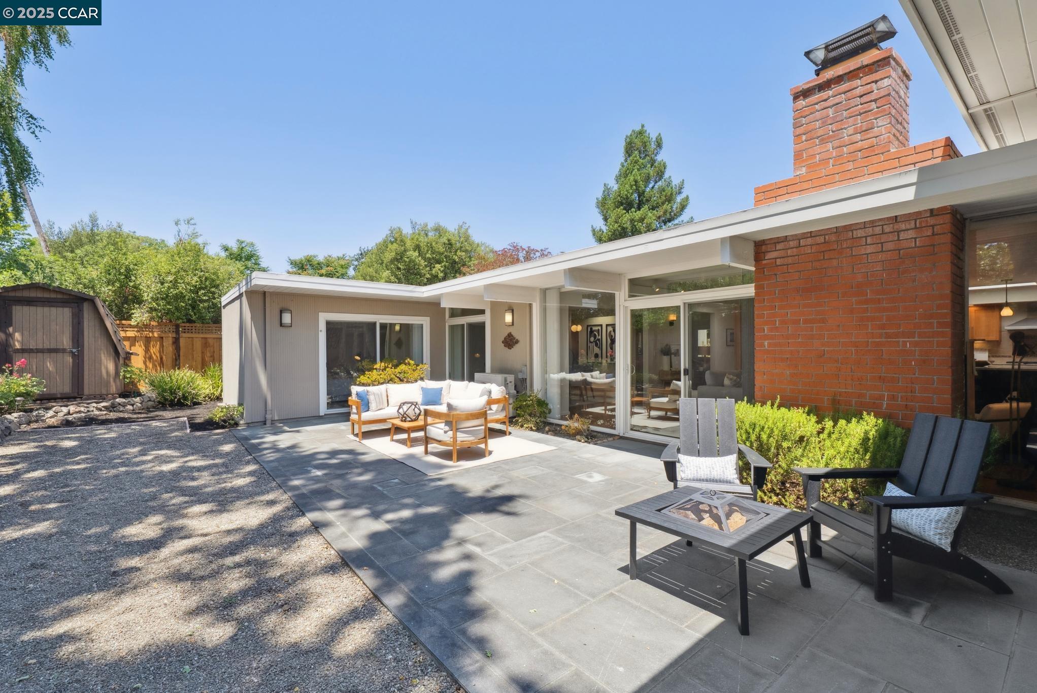 2665 San Benito Dr
