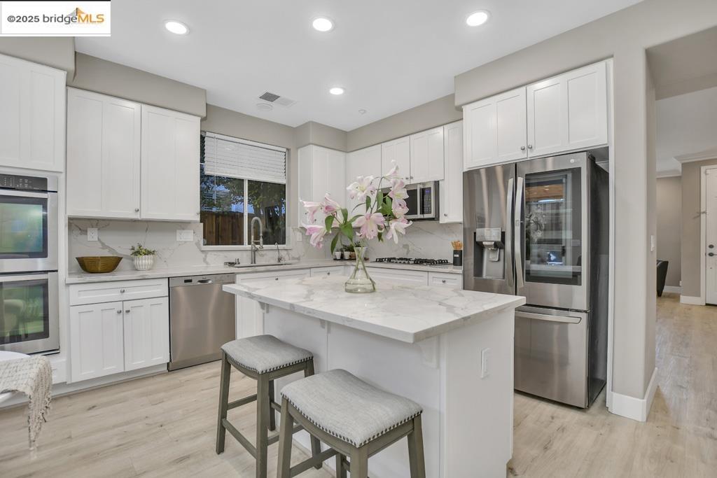 198 Continente Ave
