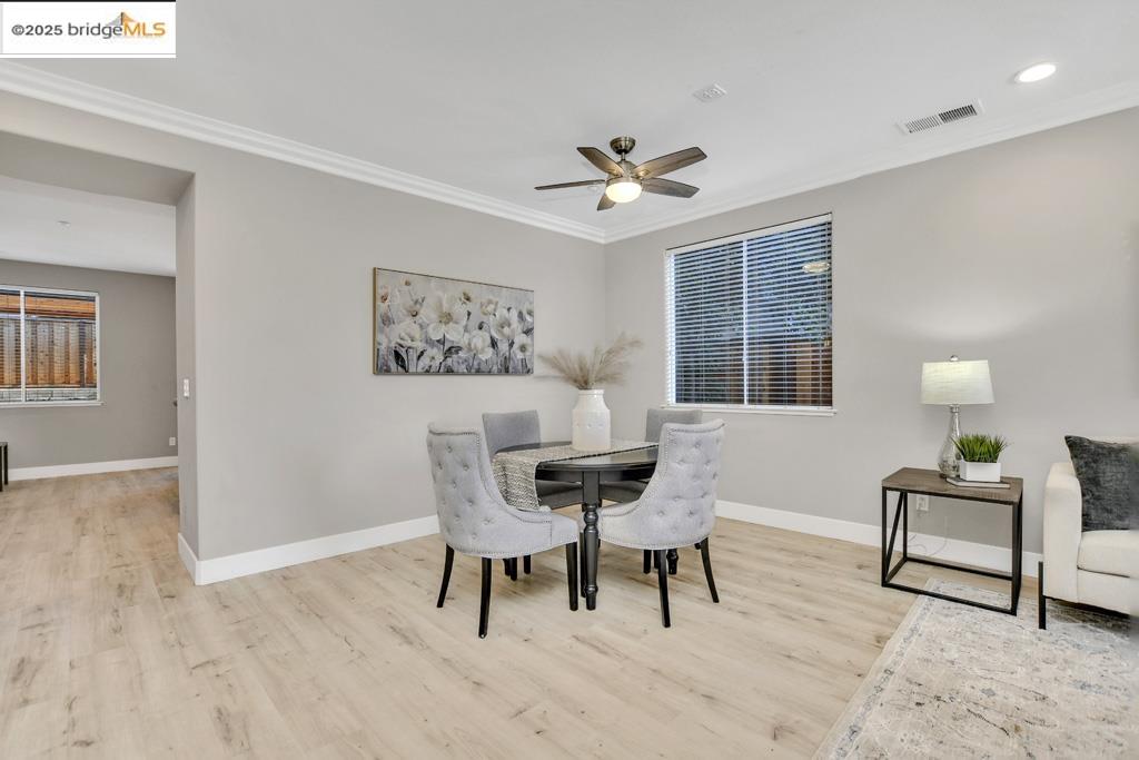 198 Continente Ave