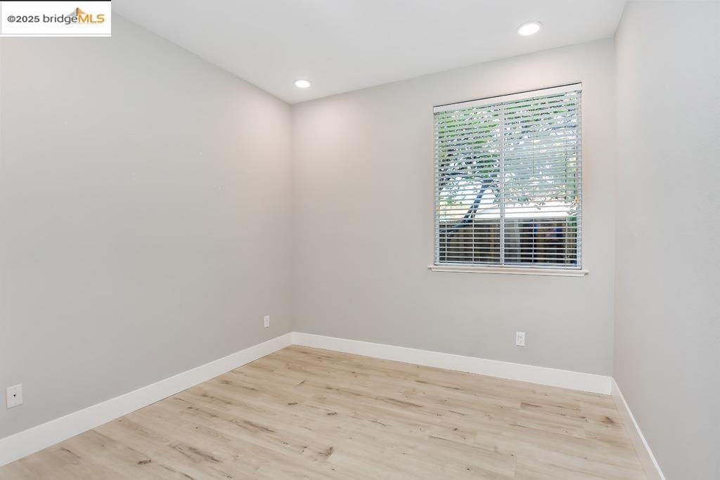 198 Continente Ave