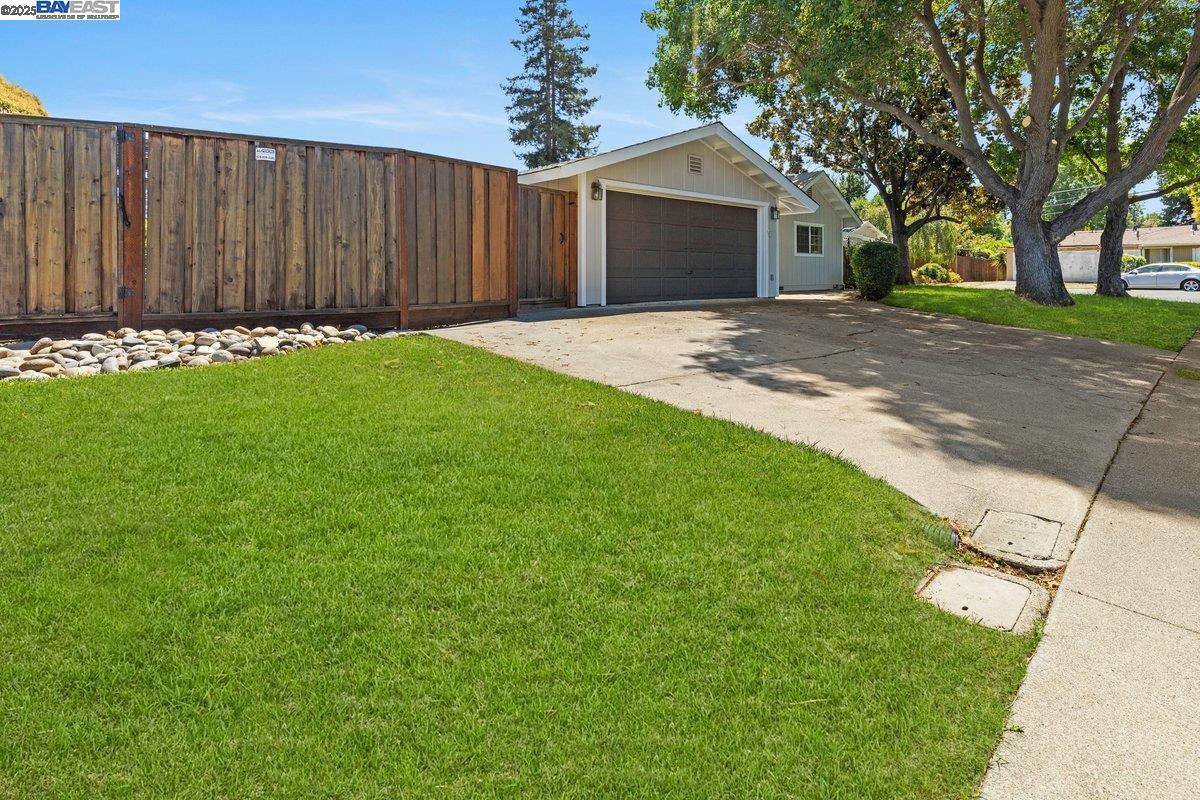 1655 Wendy Dr