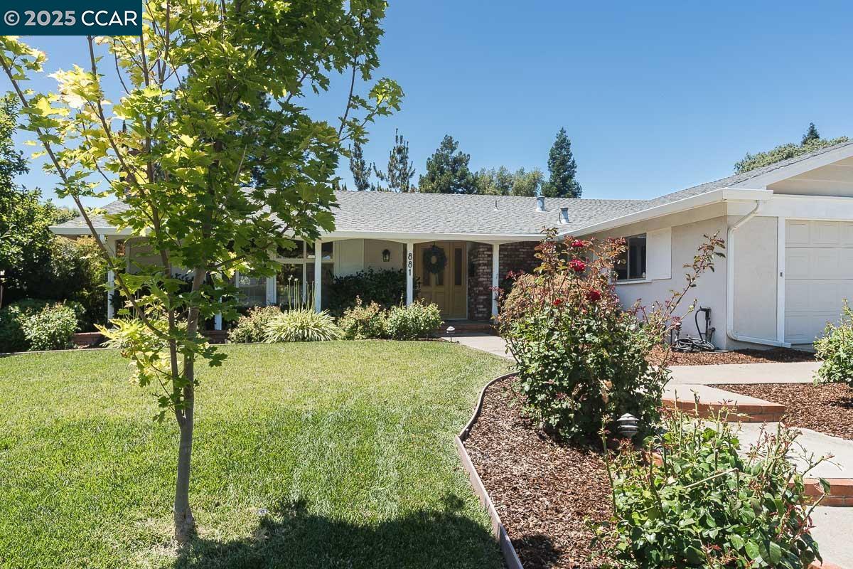 881 Autumn Dr