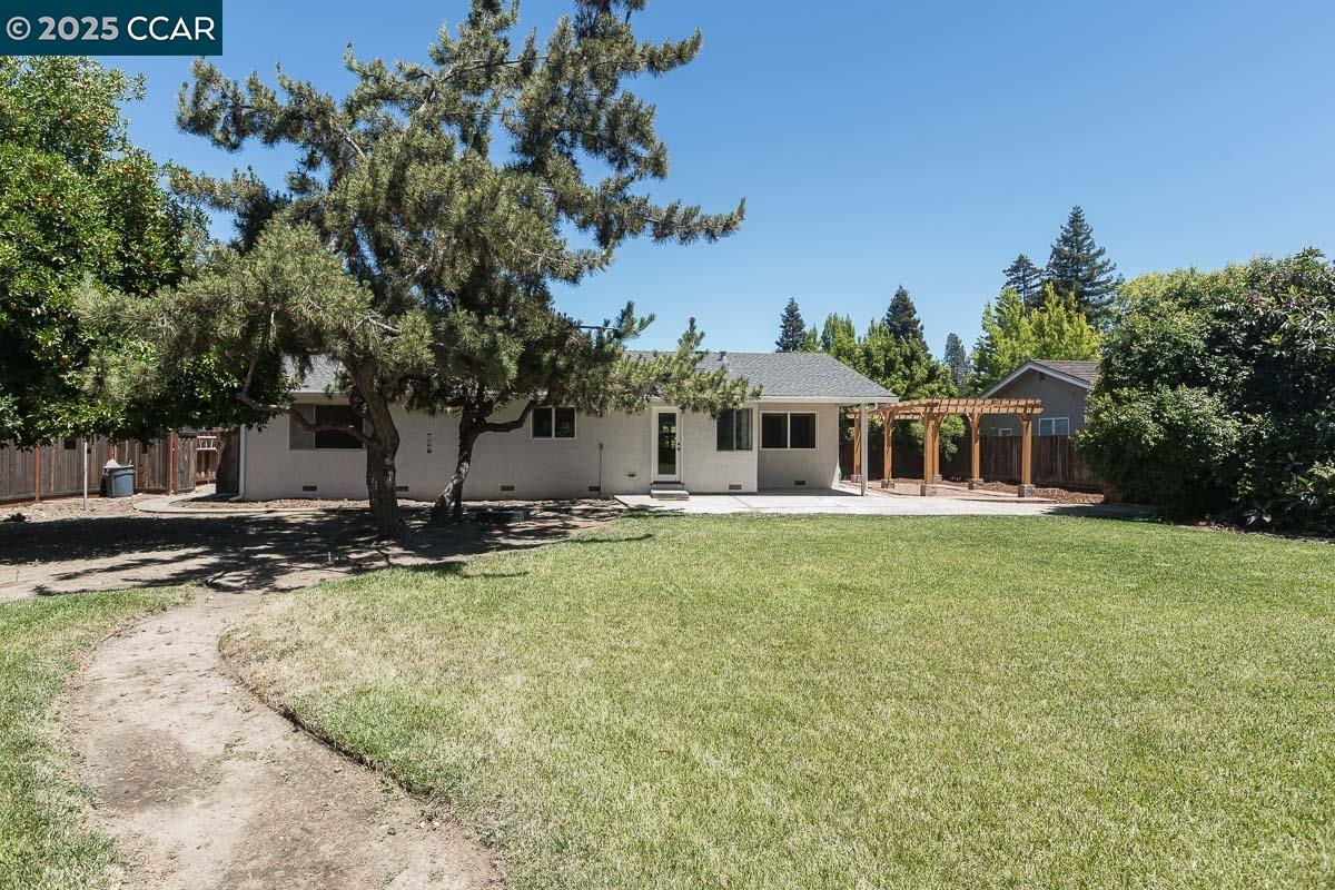 881 Autumn Dr