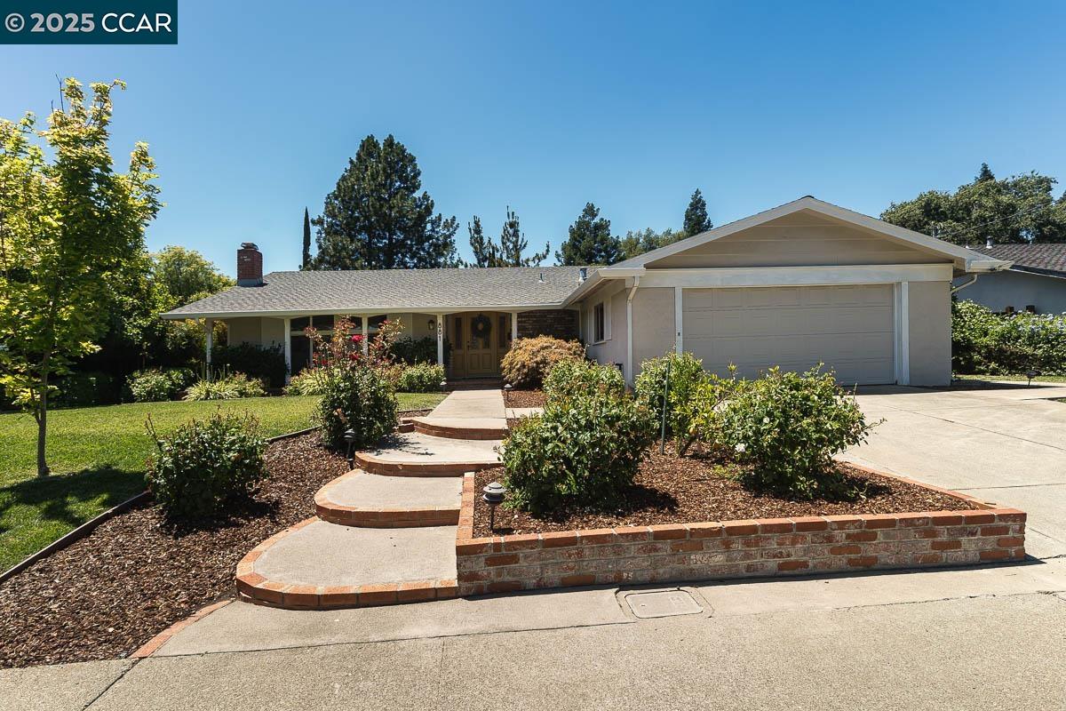 881 Autumn Dr