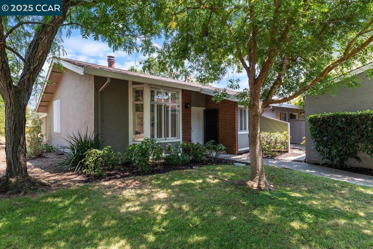 846 Royal Ann Lane