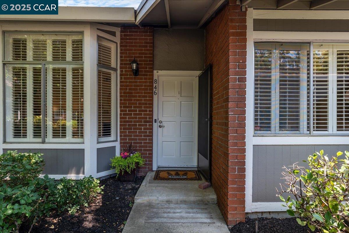 846 Royal Ann Lane