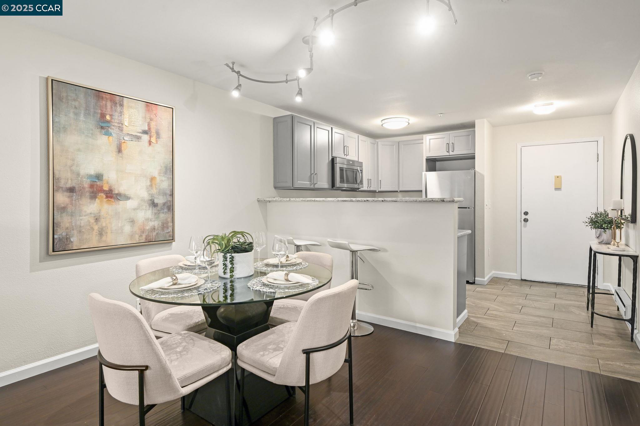 2901 Macarthur Blvd # 203