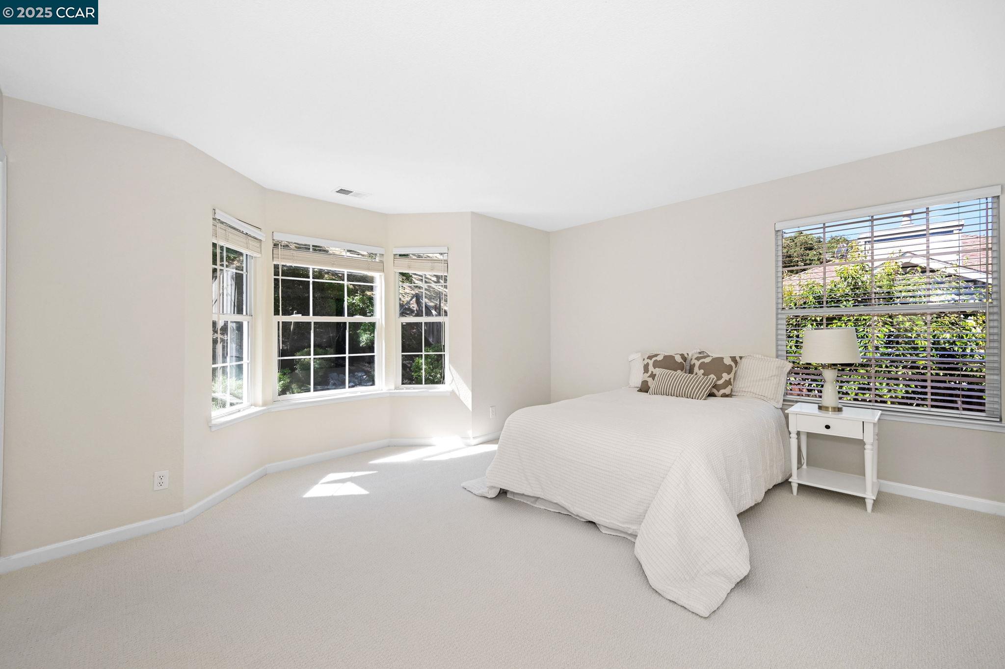 106 Leafield Rd