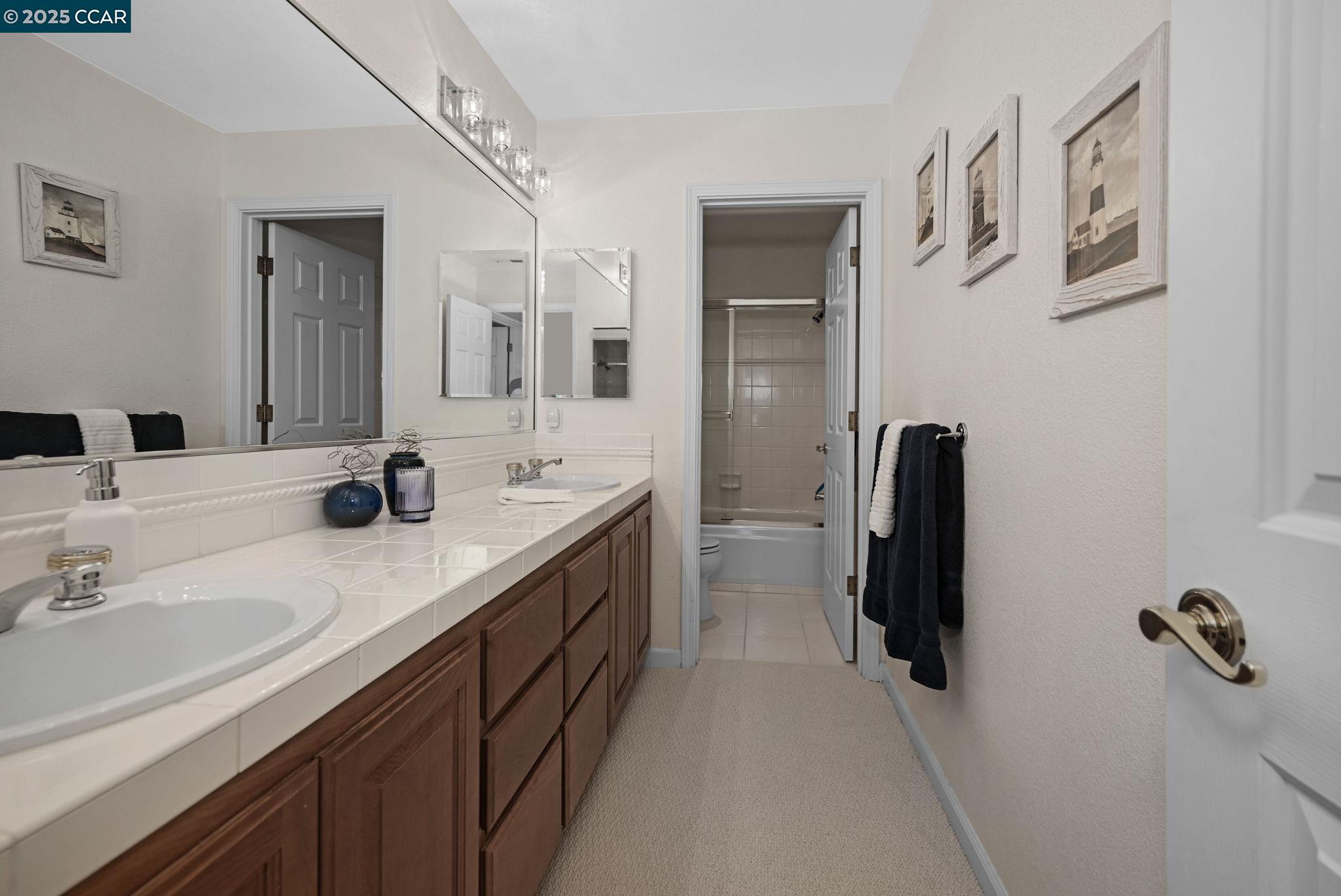 106 Leafield Rd