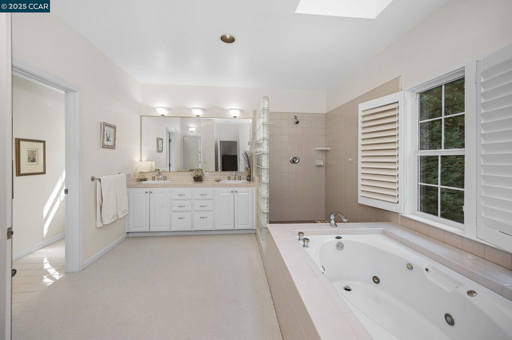 106 Leafield Rd