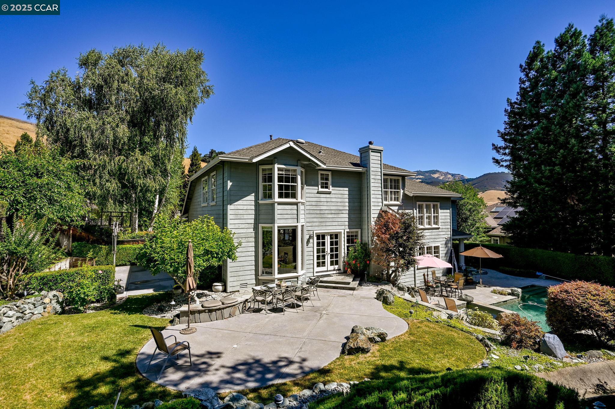 106 Leafield Rd