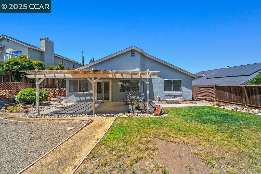2817 Mayflower Dr