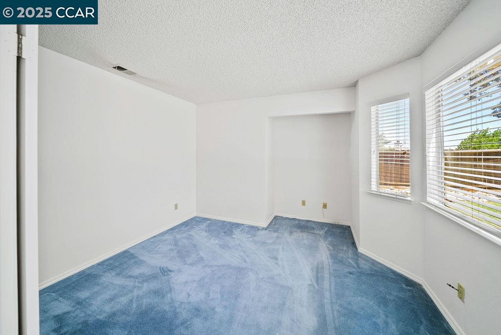 2817 Mayflower Dr