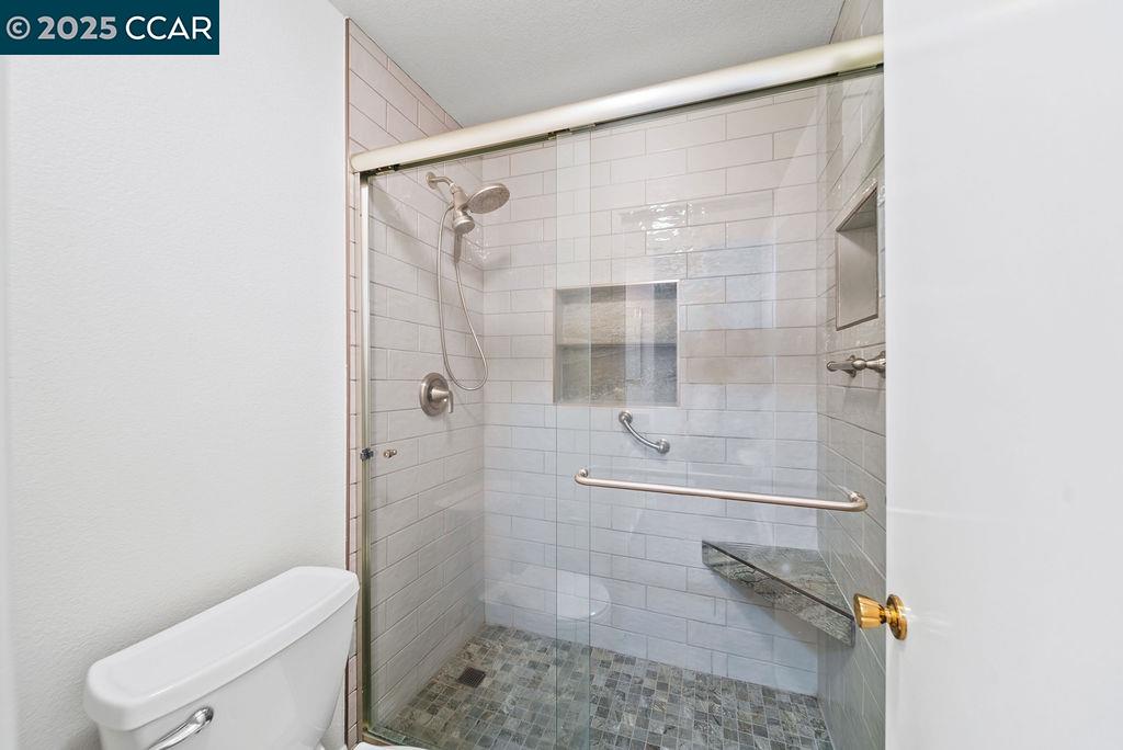 2817 Mayflower Dr