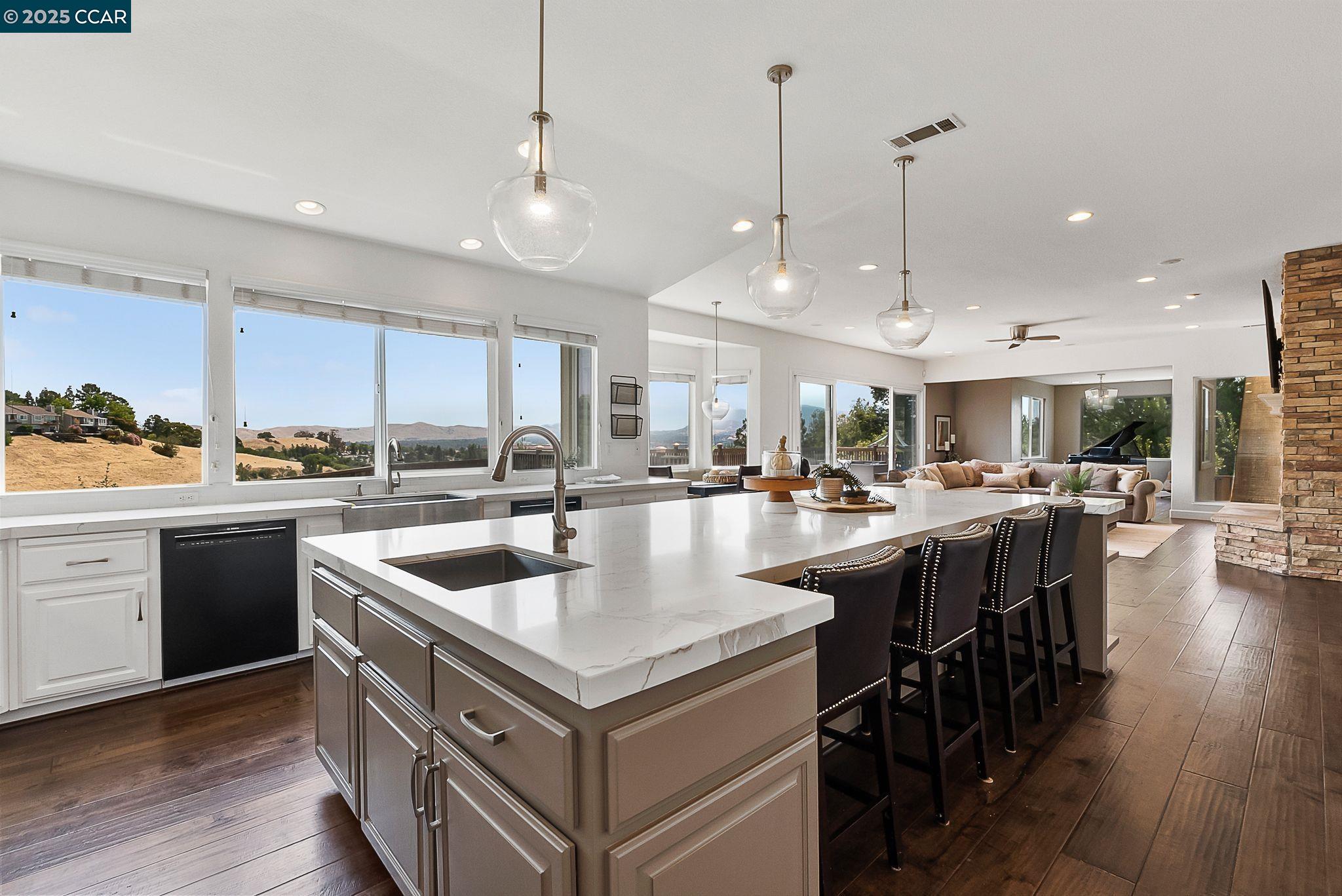 2058 Marazzani Dr