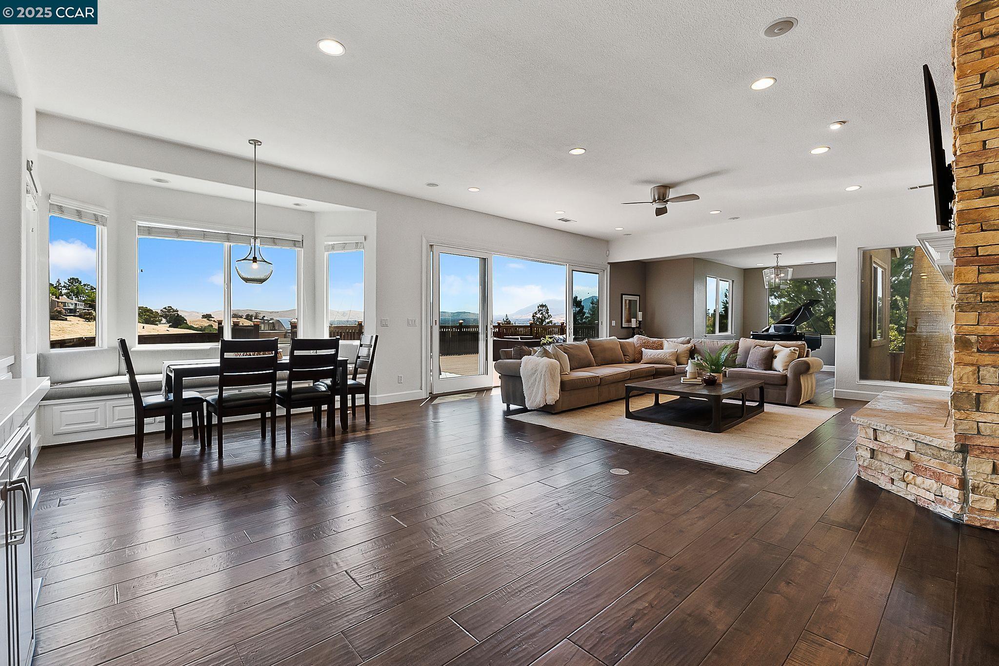 2058 Marazzani Dr