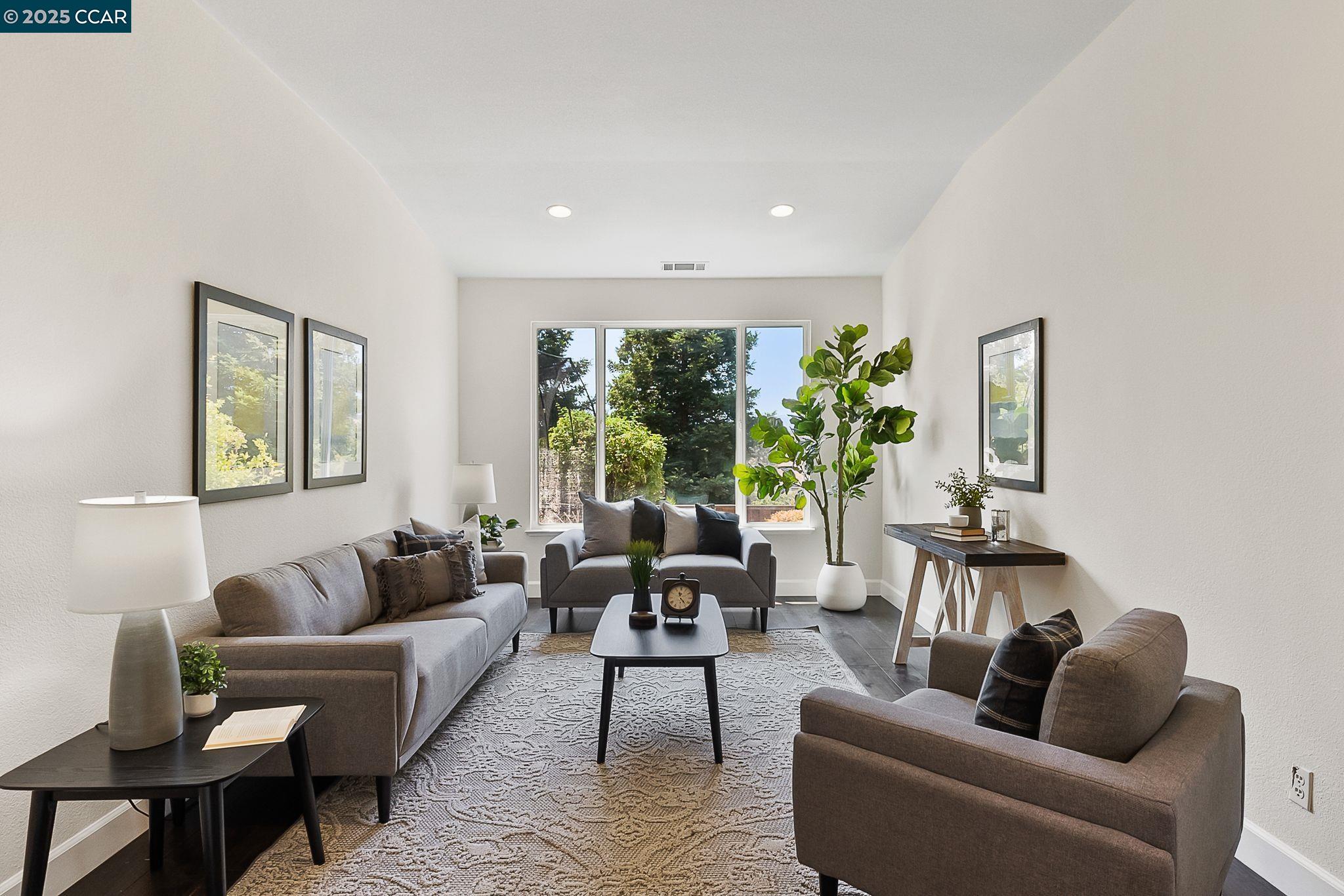 2058 Marazzani Dr