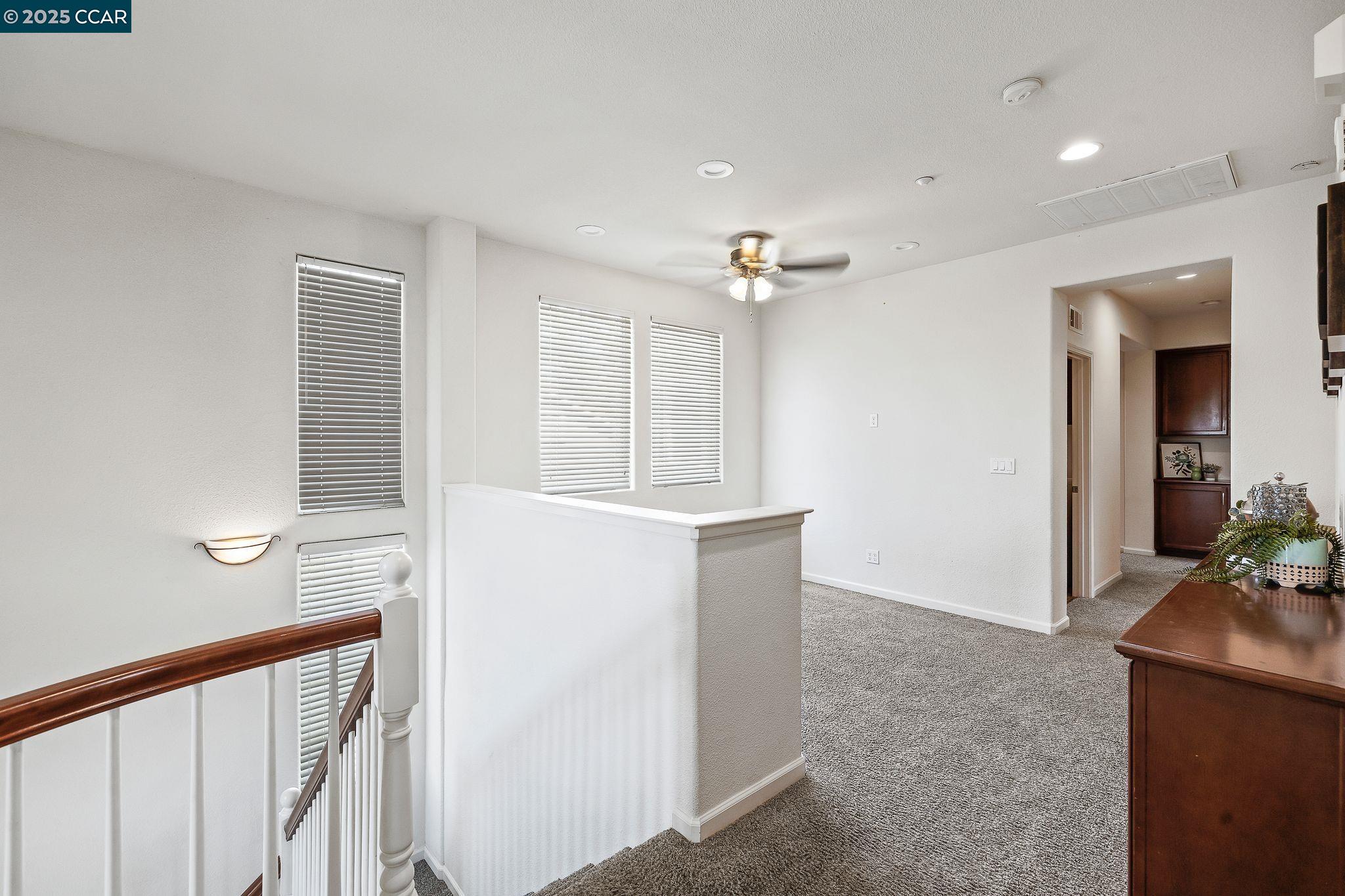 127 Sanford Ct